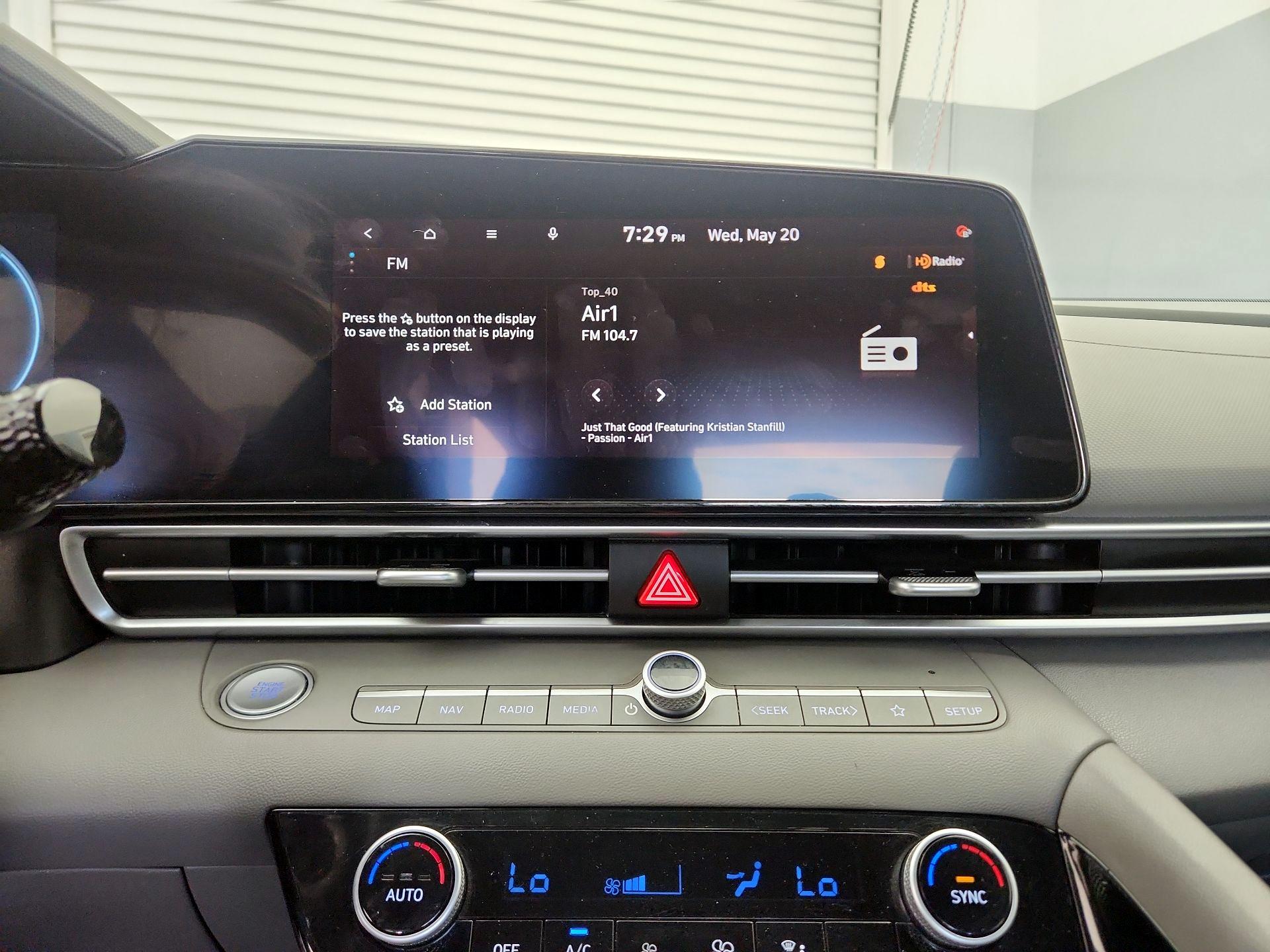 Thumbnail: 2023 Hyundai Elantra - 16