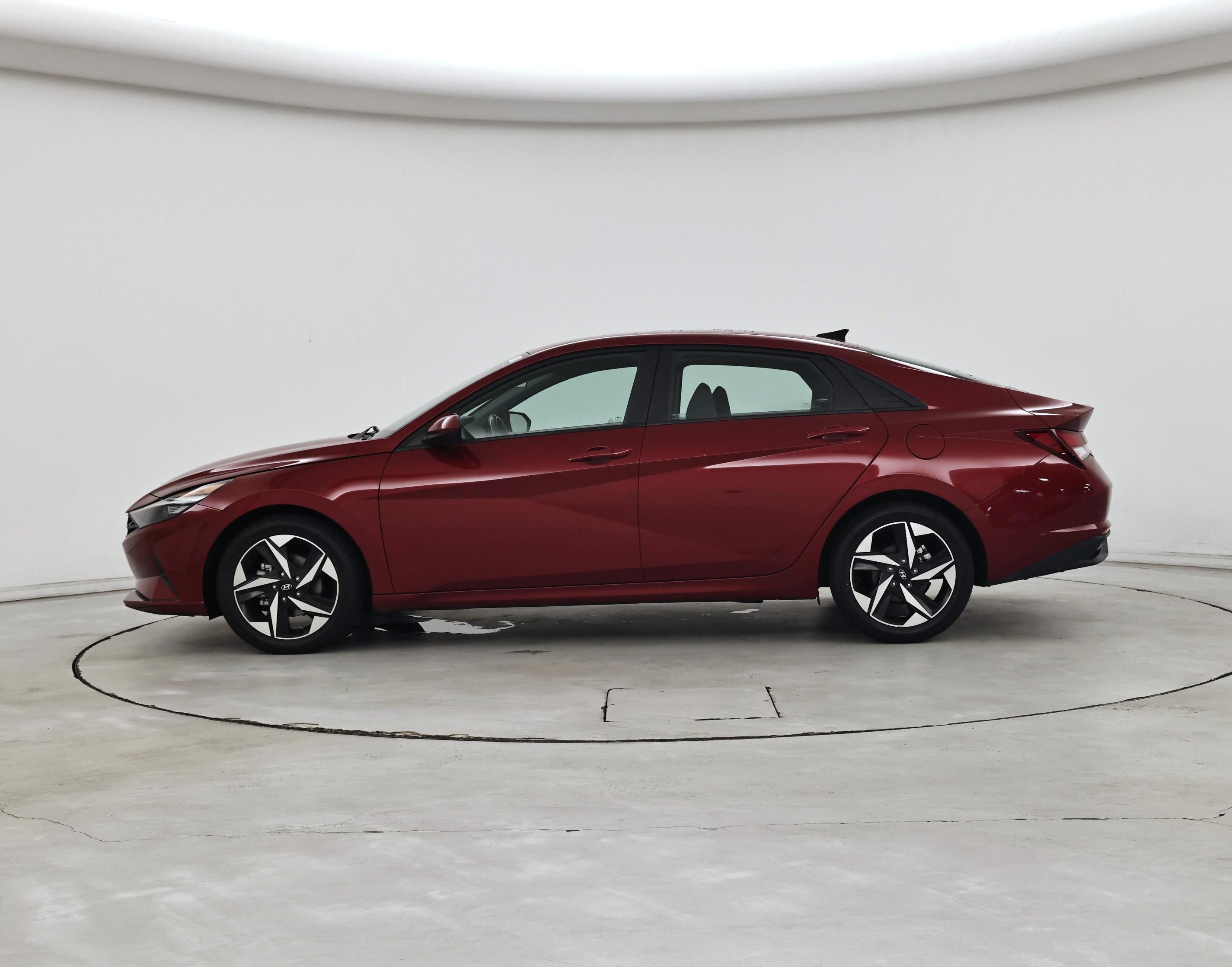 Thumbnail: 2023 Hyundai Elantra - 3
