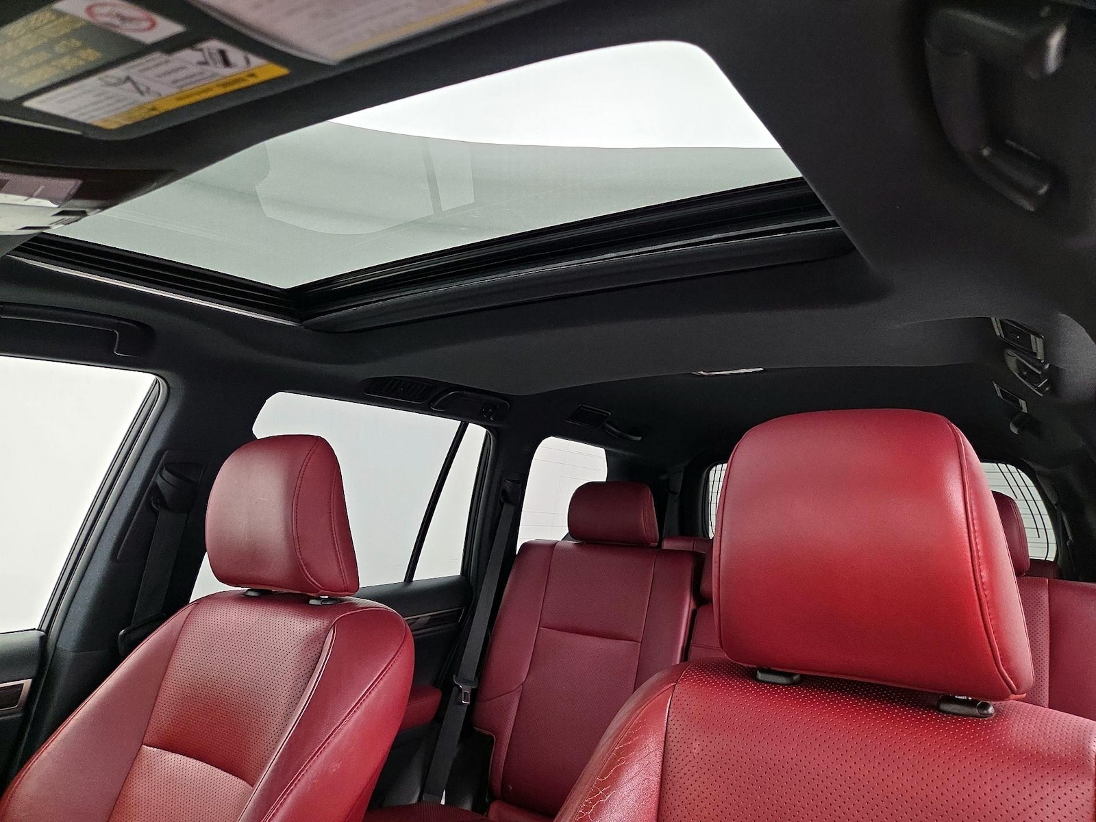 Sunroof(s) & Overhead Airbags