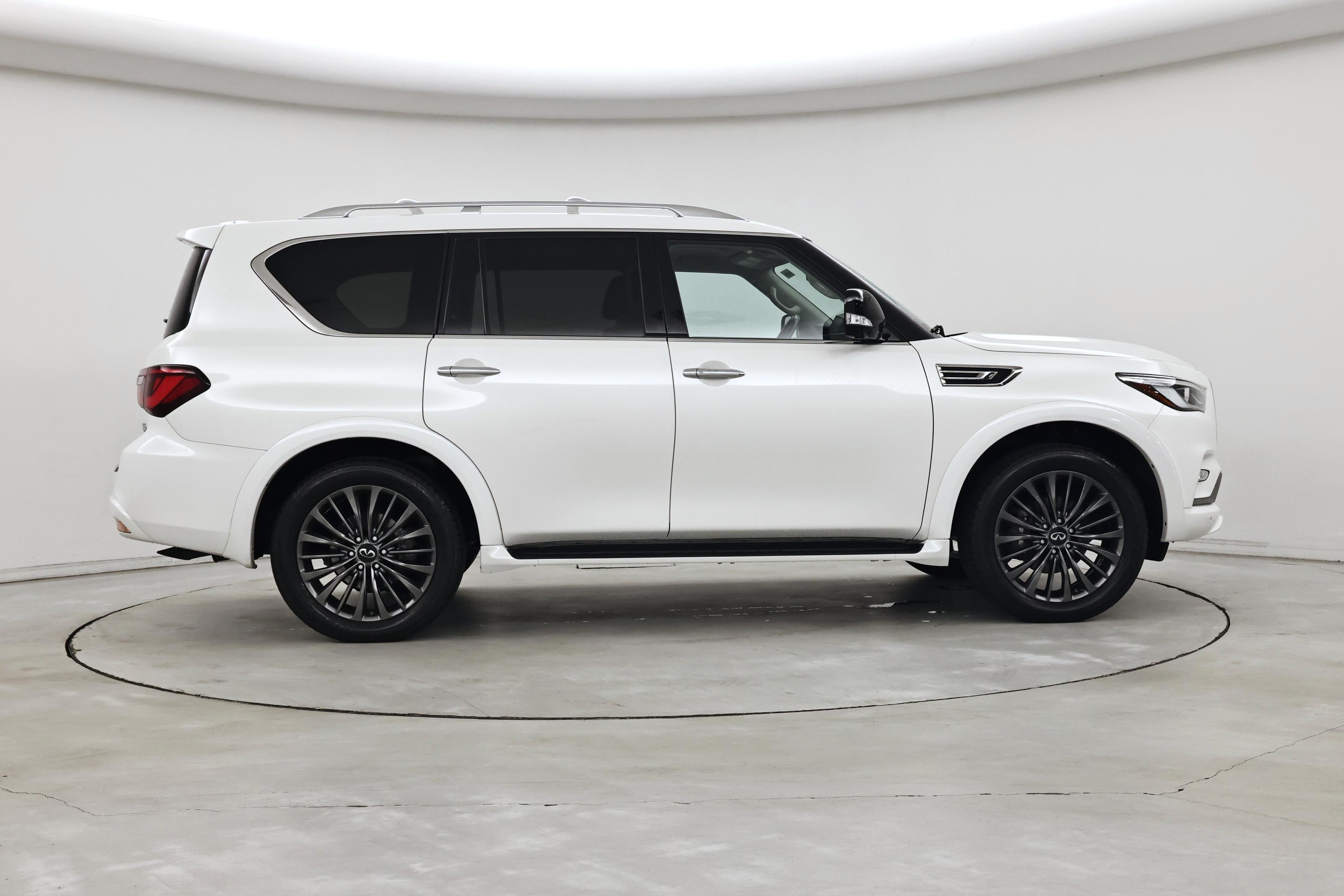Thumbnail: 2023 INFINITI QX80 - 7