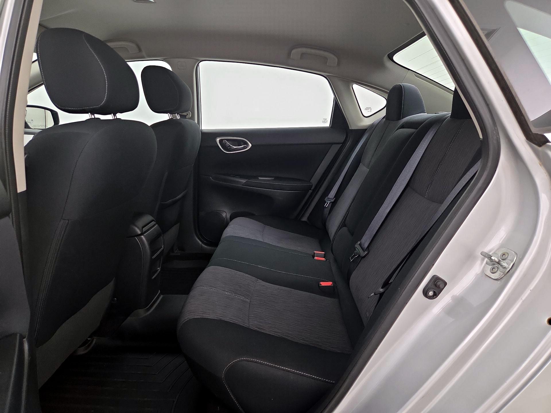 Thumbnail: 2014 Nissan Sentra - 20