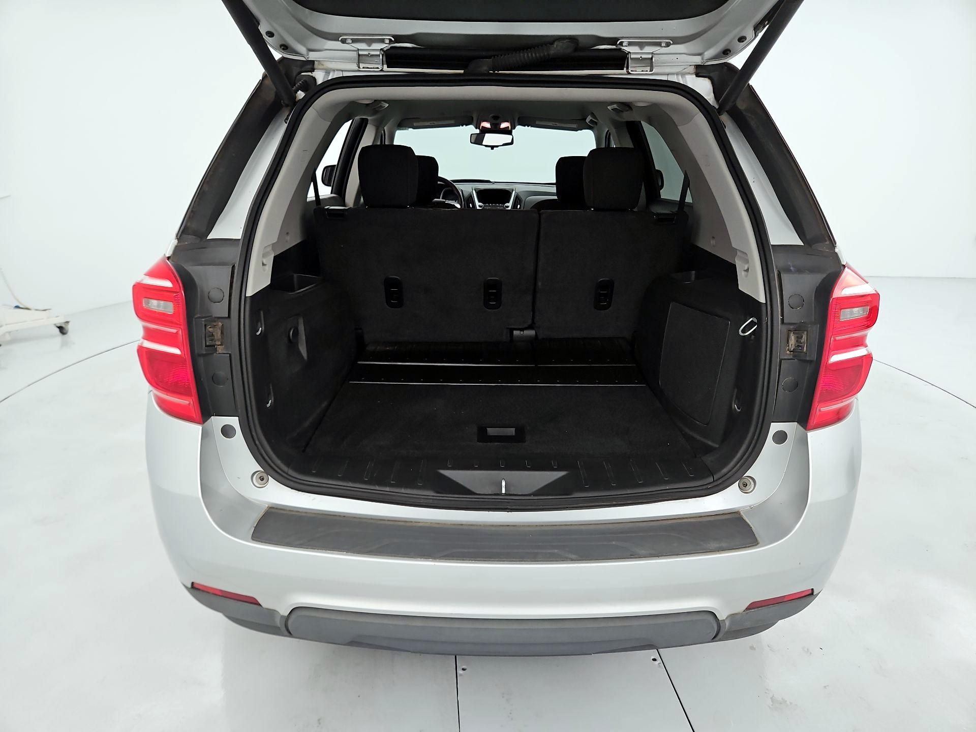 Thumbnail: 2017 Chevrolet Equinox - 18