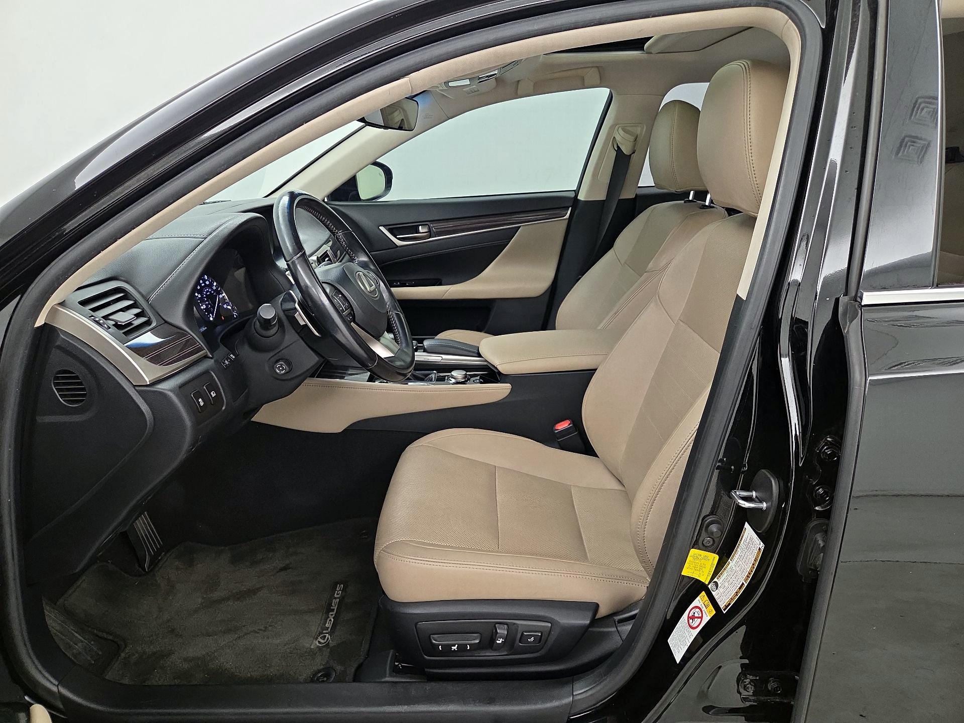 Thumbnail: 2016 Lexus GS - 11