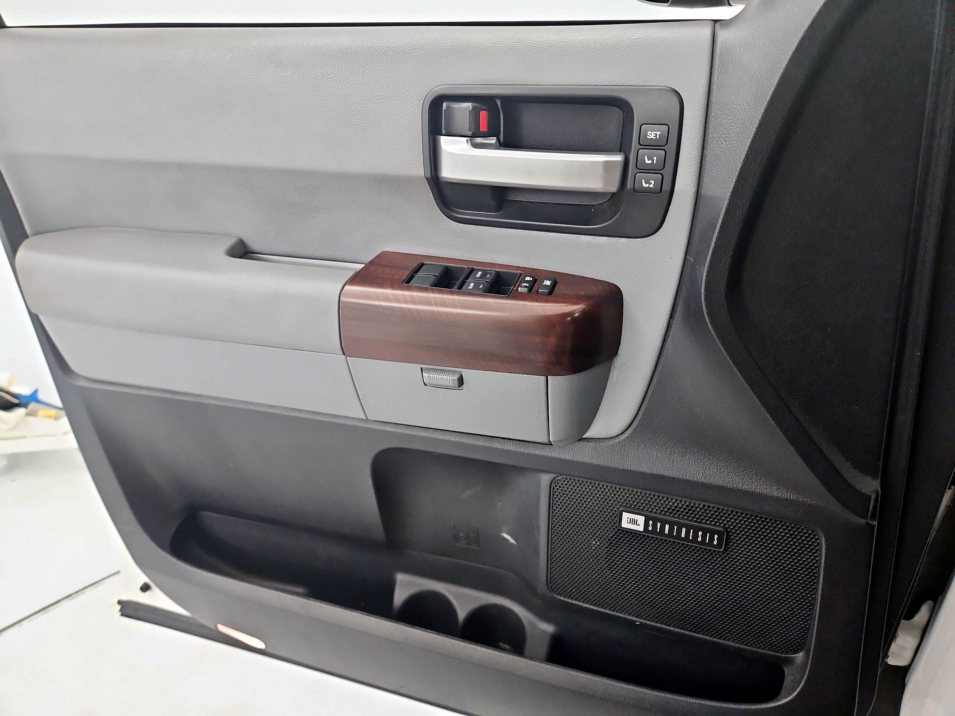 Thumbnail: 2016 Toyota Sequoia - 12