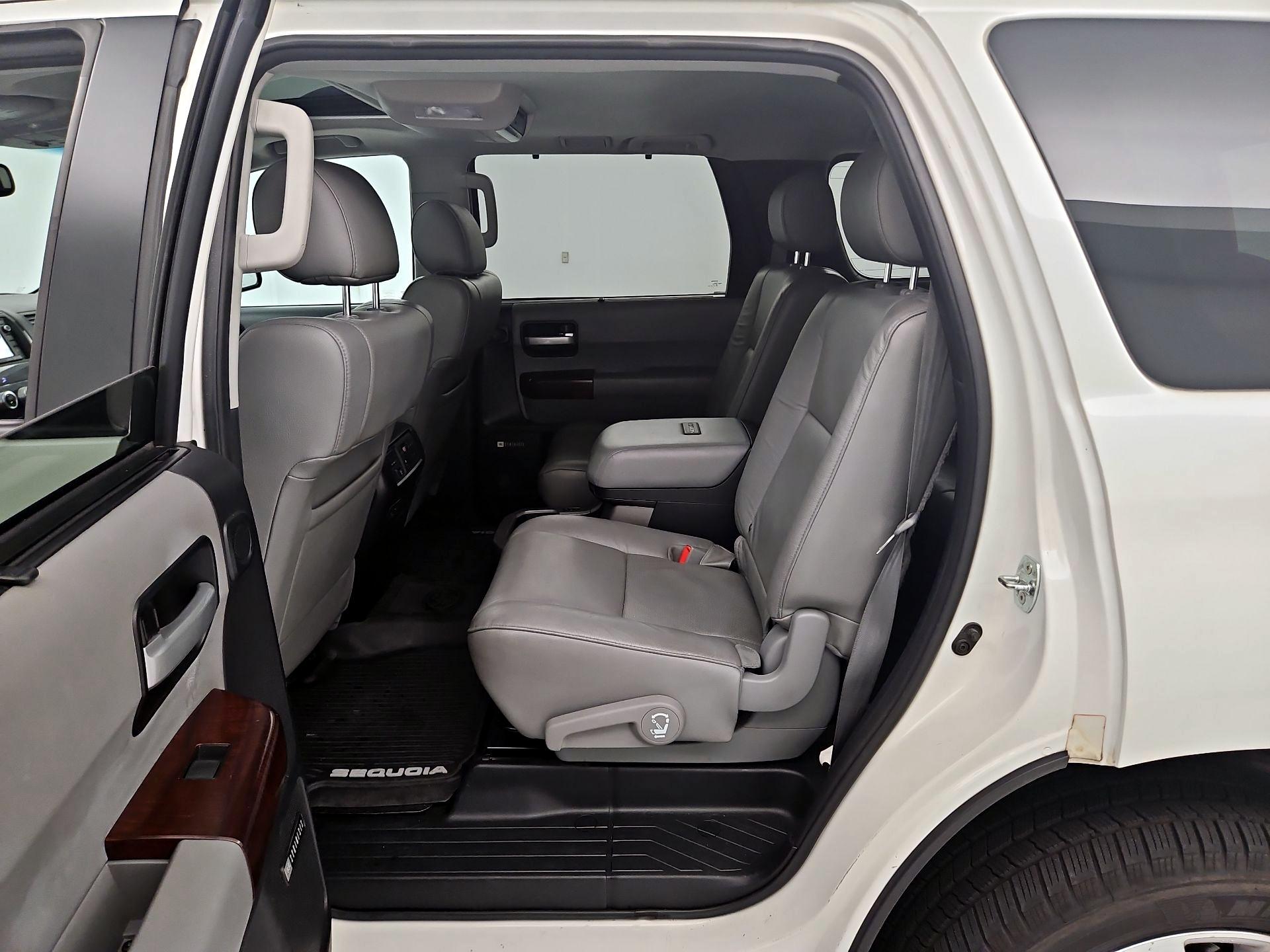 Thumbnail: 2016 Toyota Sequoia - 20