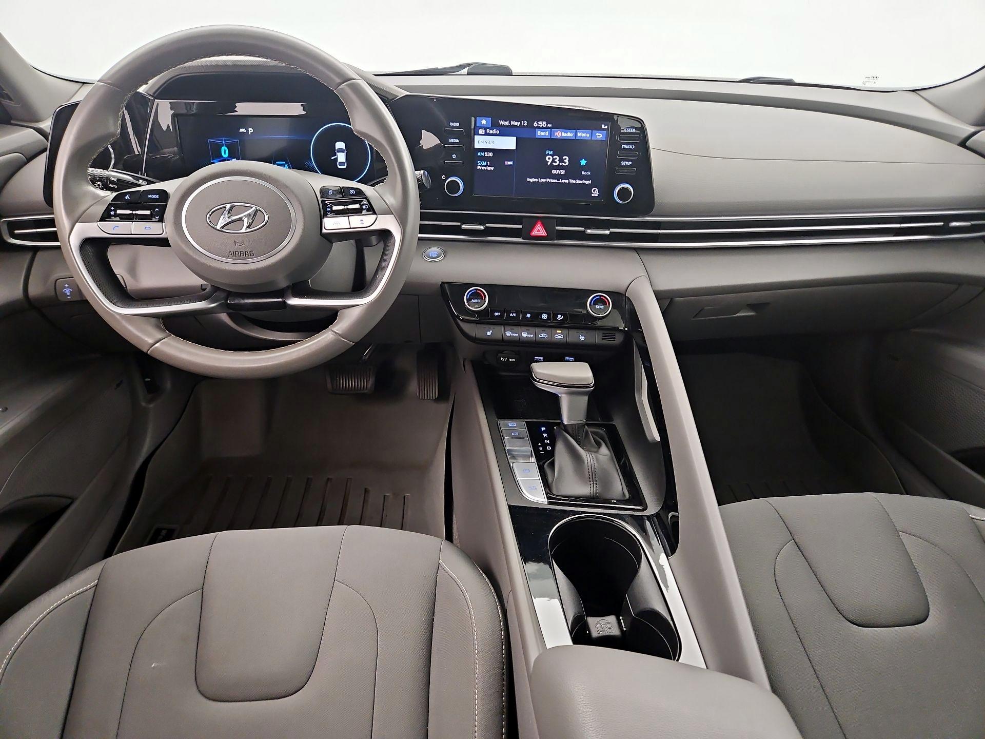 Thumbnail: 2022 Hyundai Elantra - 9