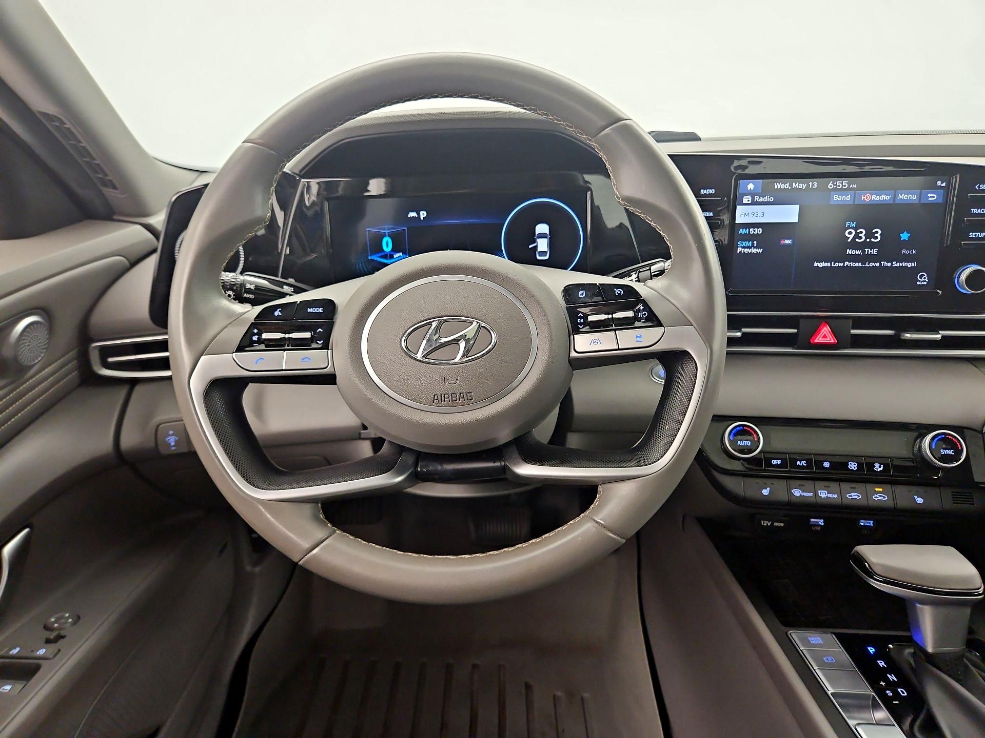 Thumbnail: 2022 Hyundai Elantra - 10