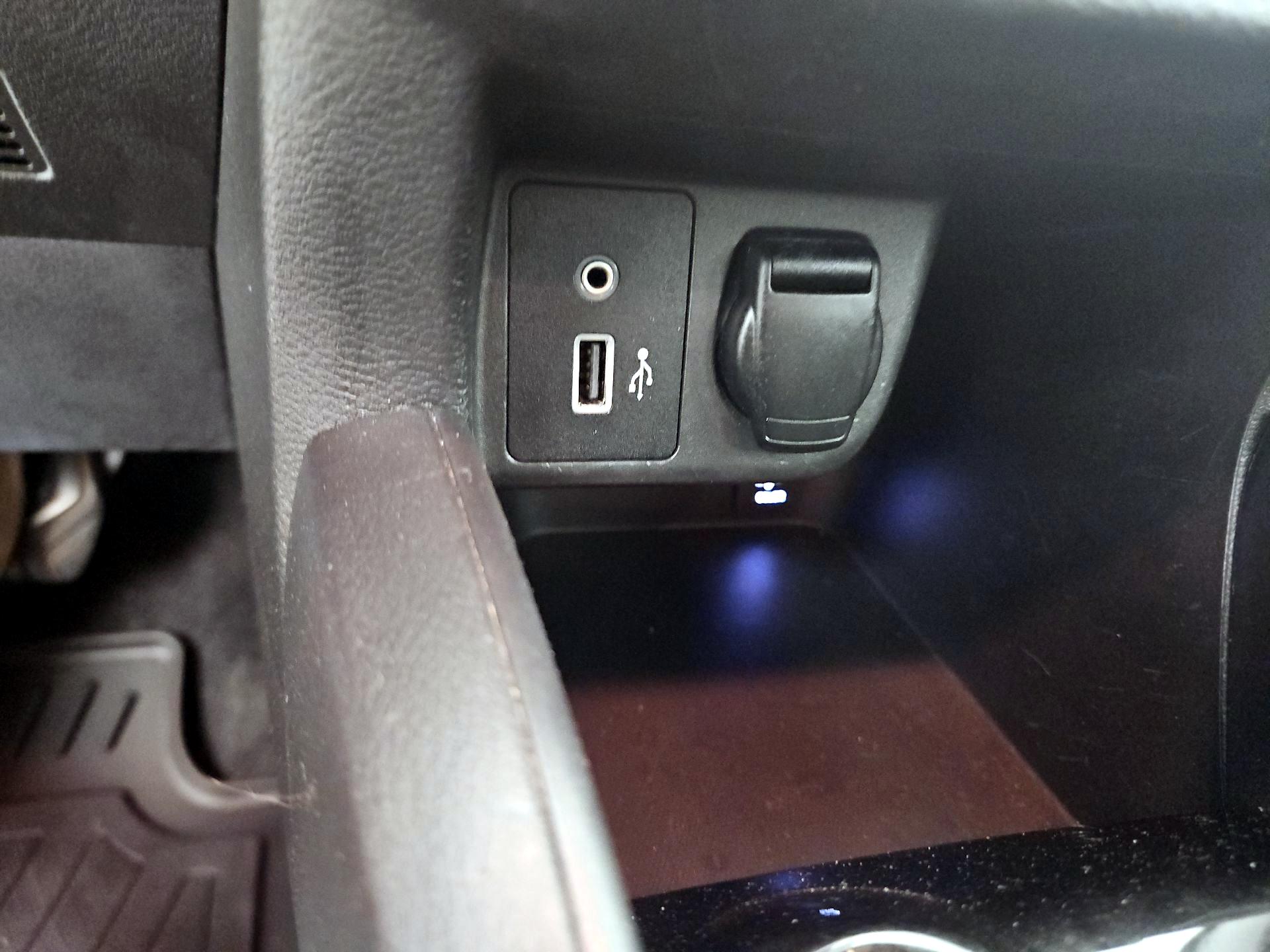 Thumbnail: 2020 Nissan Versa - 17