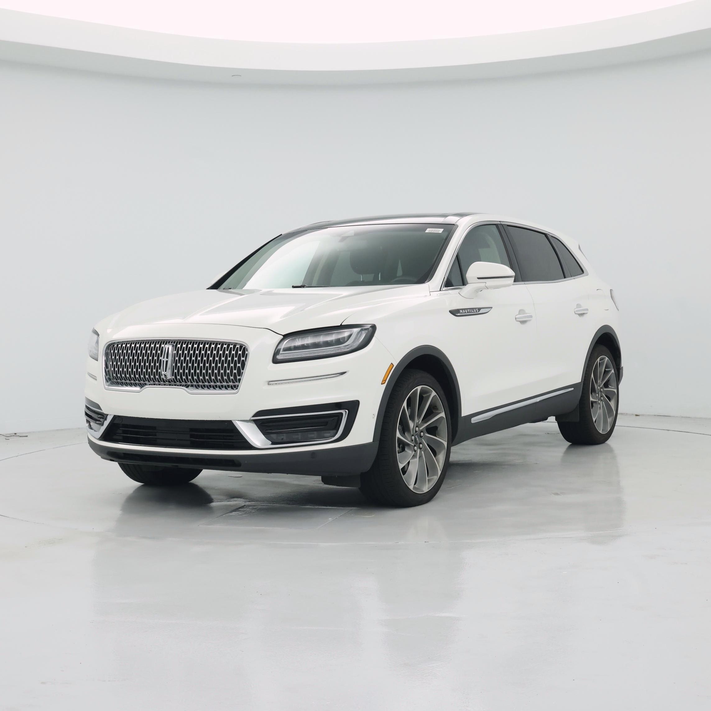Thumbnail: 2020 Lincoln Nautilus - 4