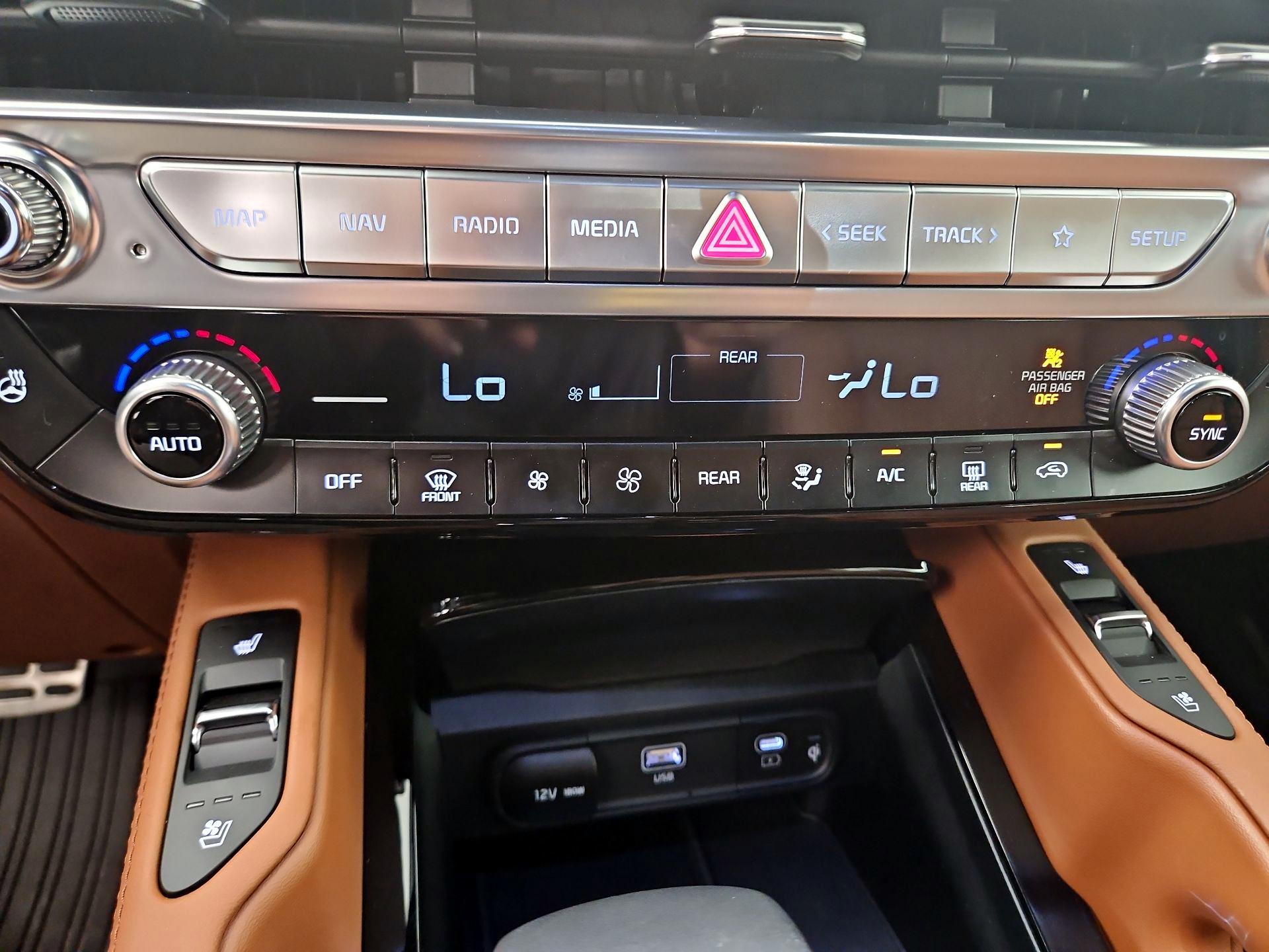 Thumbnail: 2025 Kia Telluride - 17