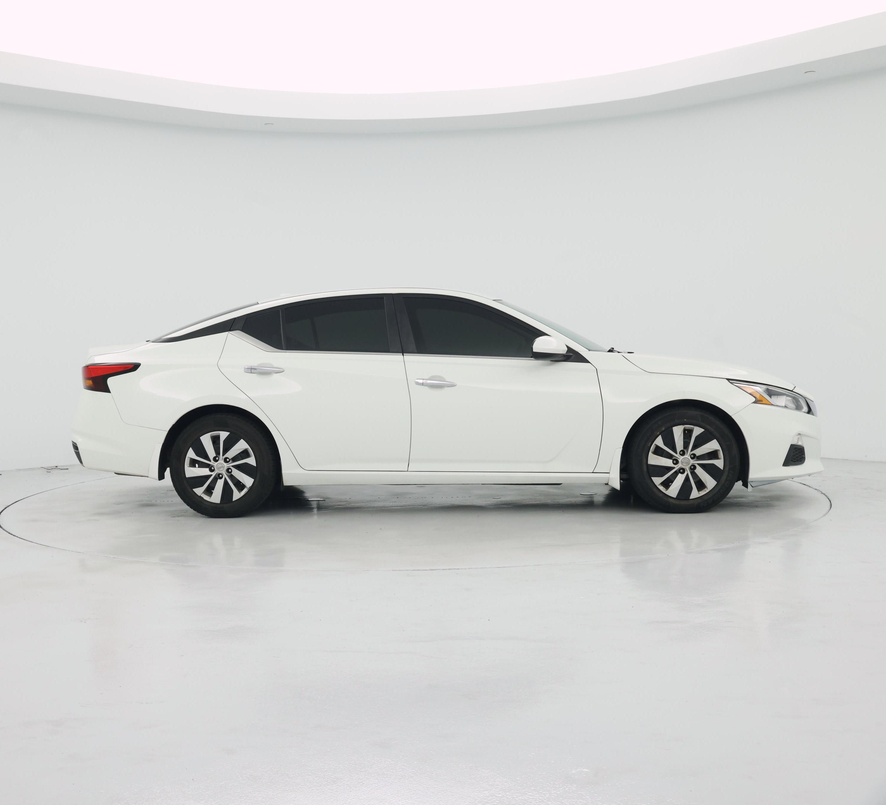 Thumbnail: 2019 Nissan Altima - 7