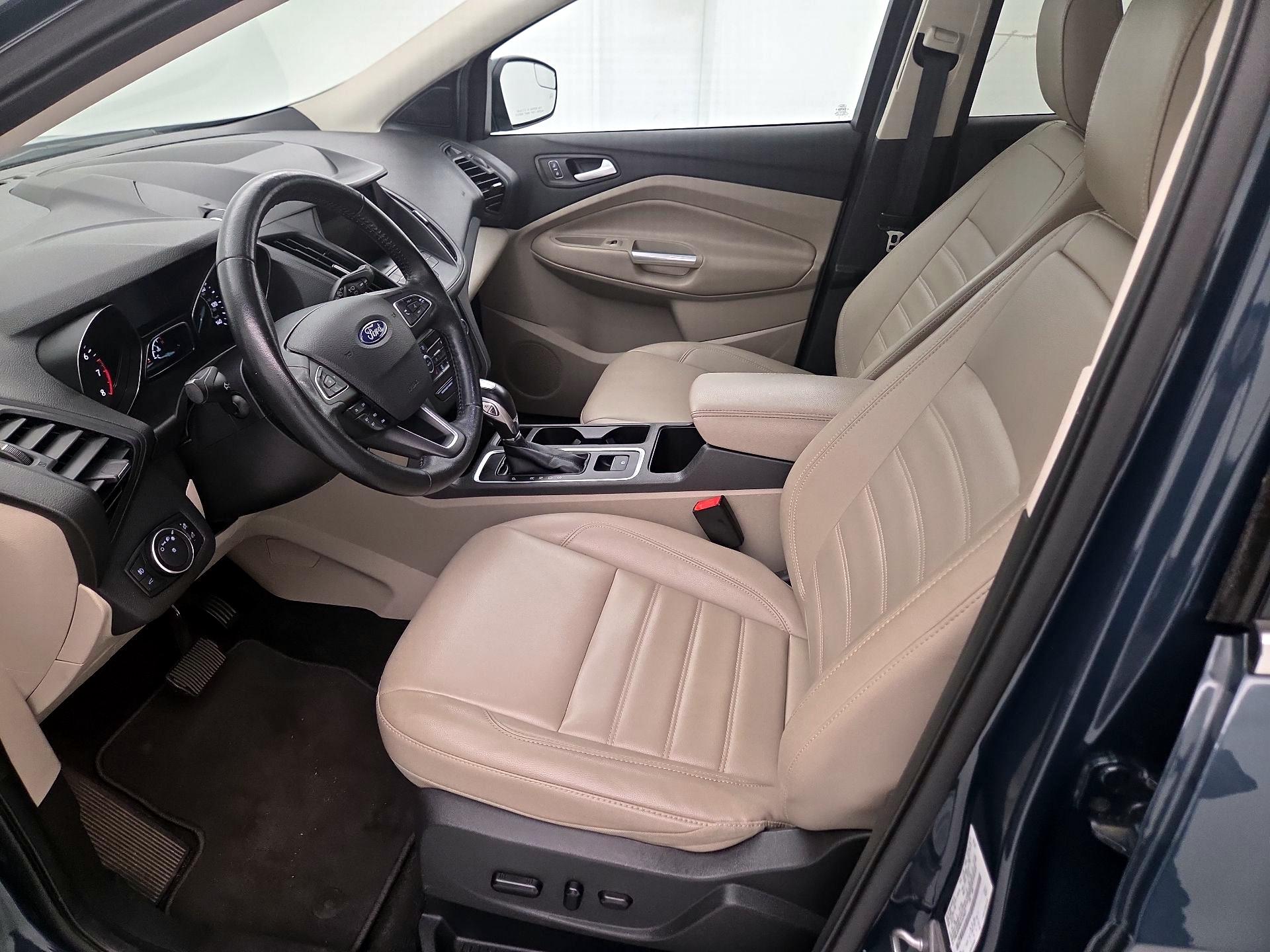 Thumbnail: 2019 Ford Escape - 11
