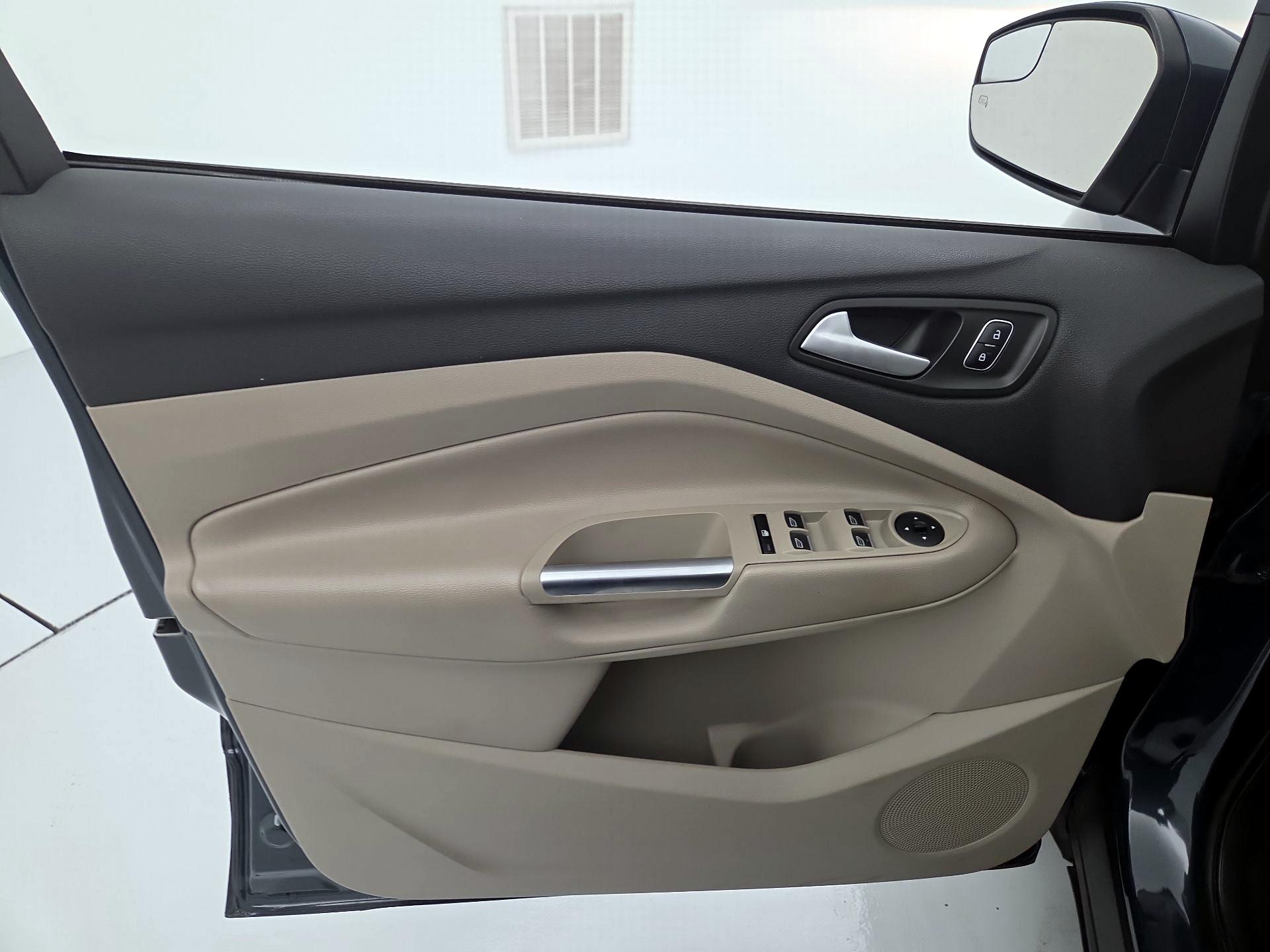 Thumbnail: 2019 Ford Escape - 12