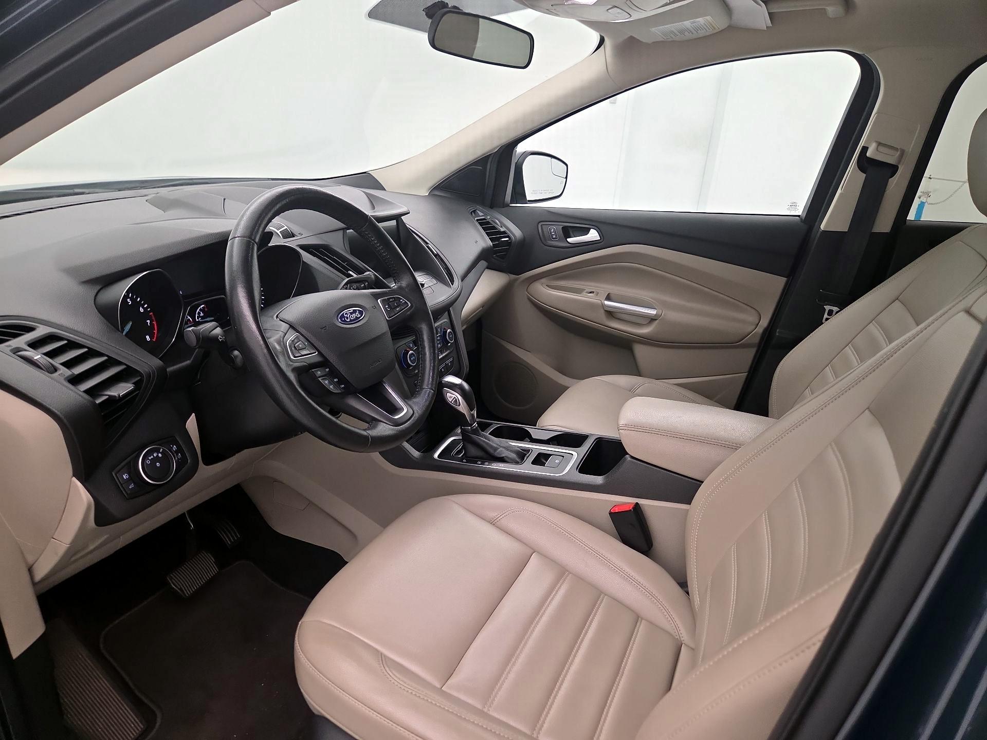 Thumbnail: 2019 Ford Escape - 14