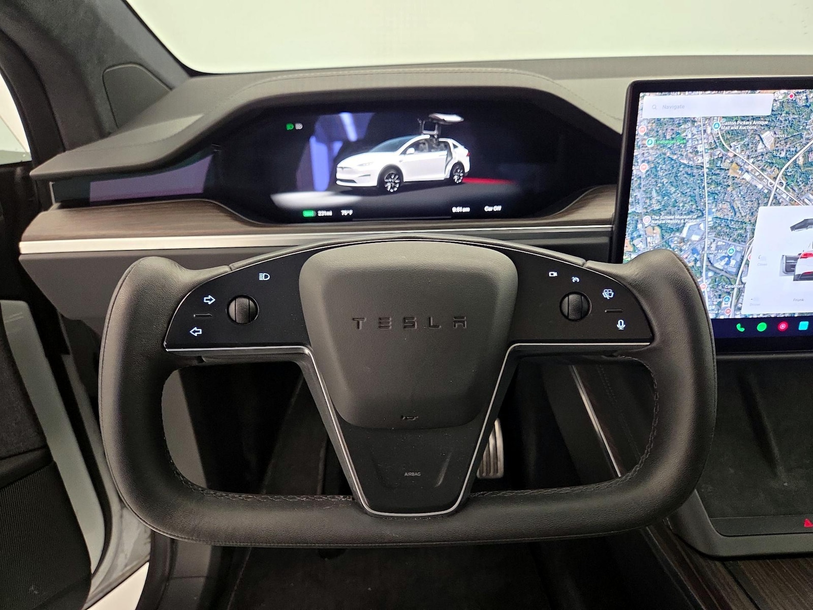 2023 Tesla Model X Long Range - Photo 11
