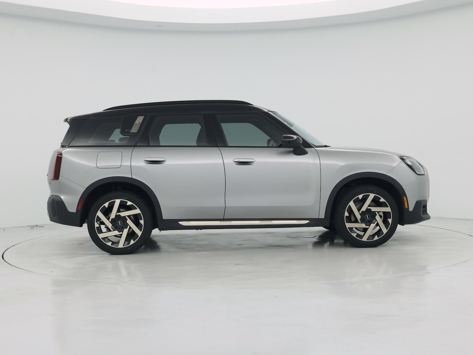 2025 MINI Countryman S - Photo 8