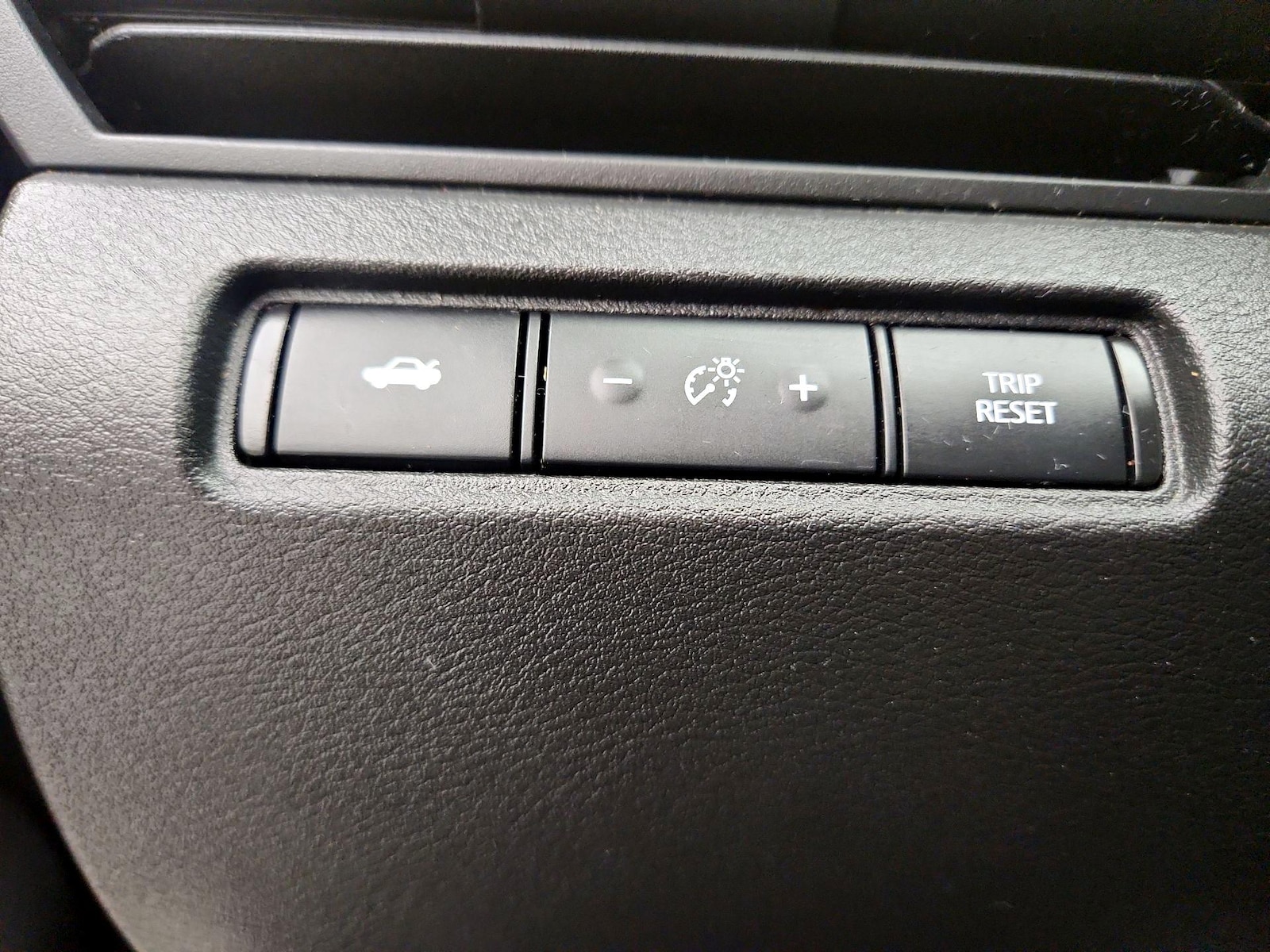 2024 Nissan Altima SV - Photo 14