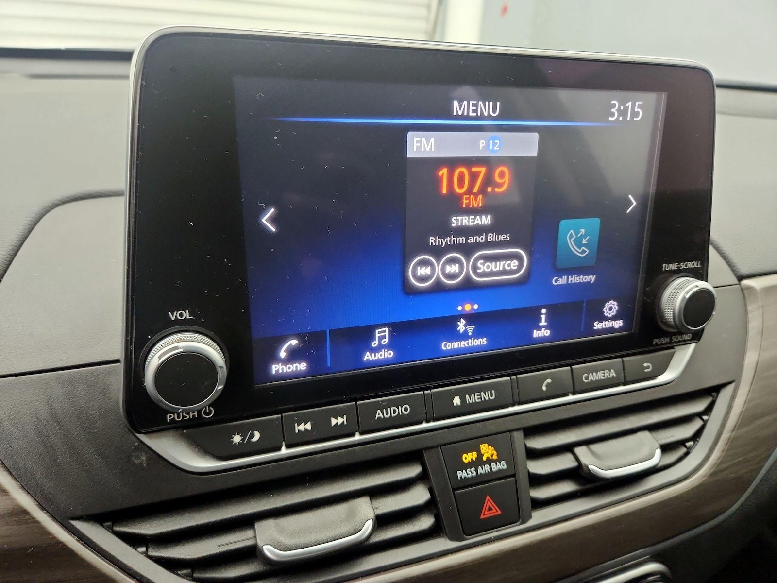 2024 Nissan Altima SV - Photo 16
