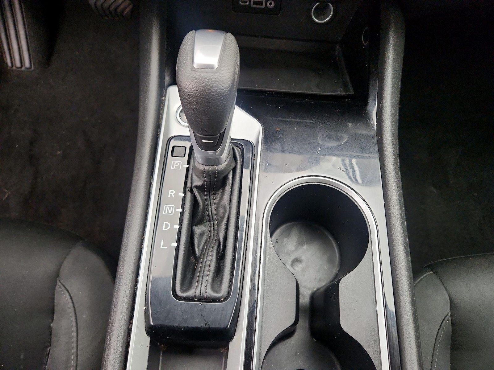 2024 Nissan Altima SV - Photo 18