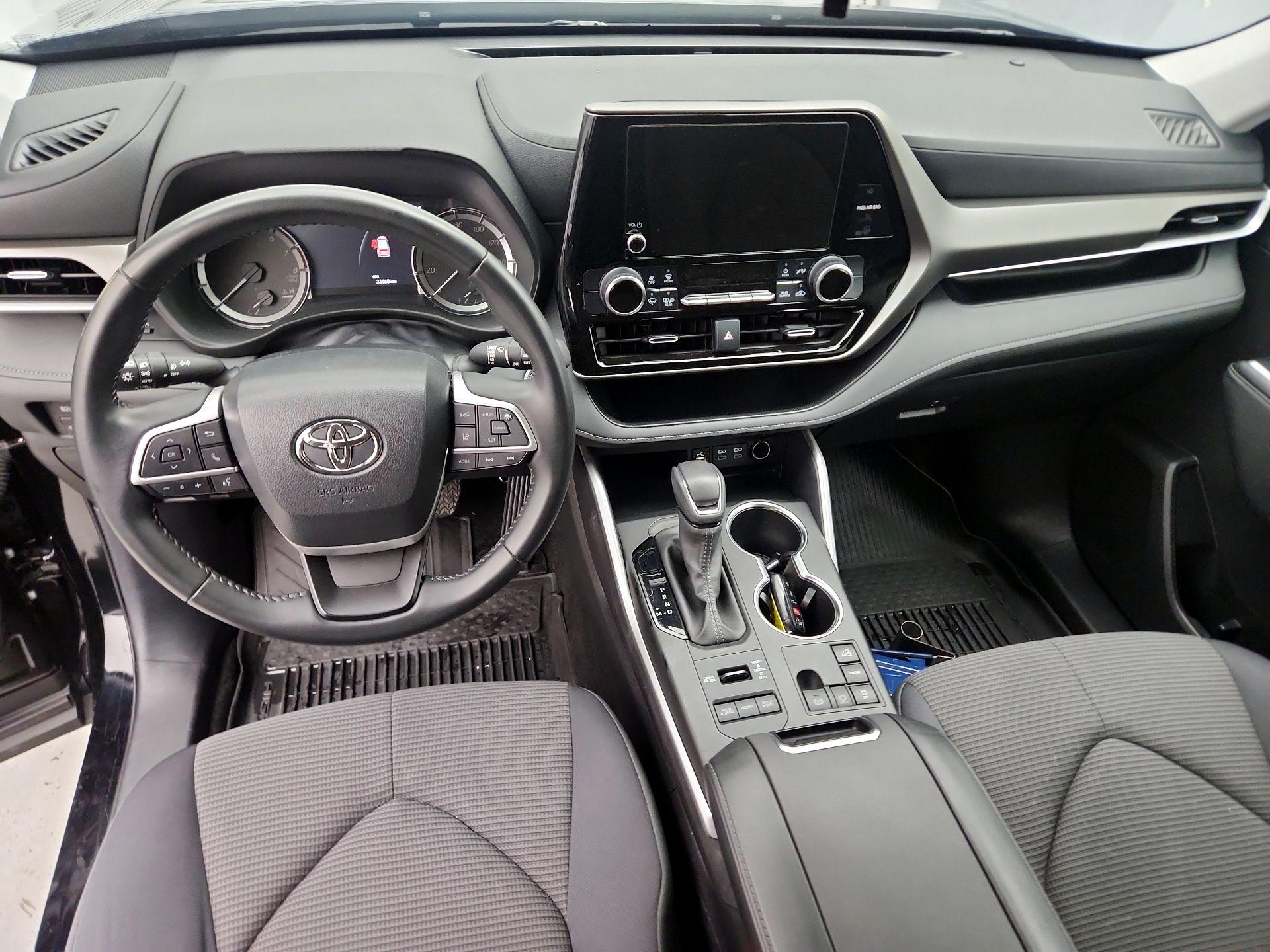 Thumbnail: 2024 Toyota Highlander - 9