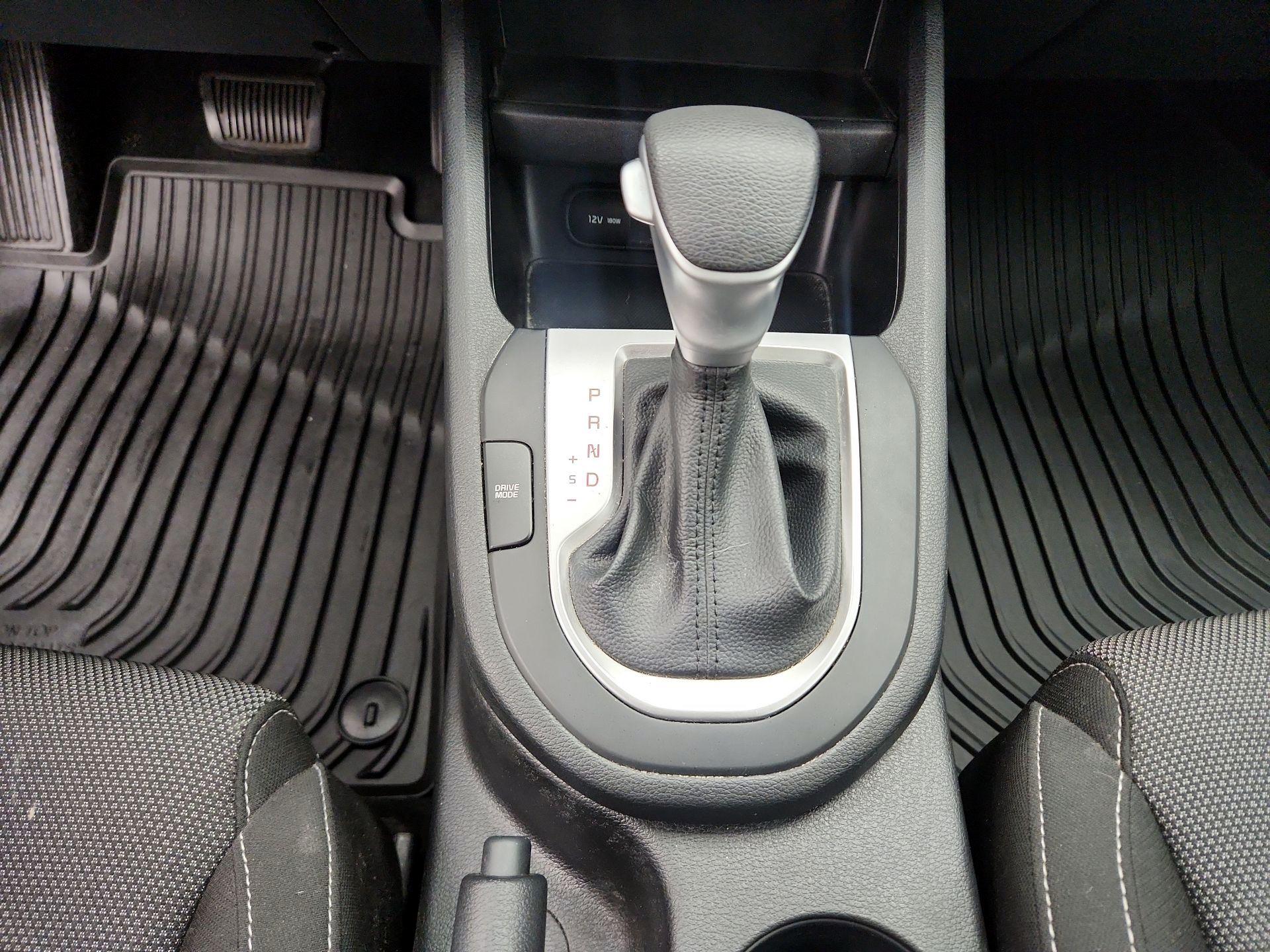 Thumbnail: 2023 Kia Forte - 17