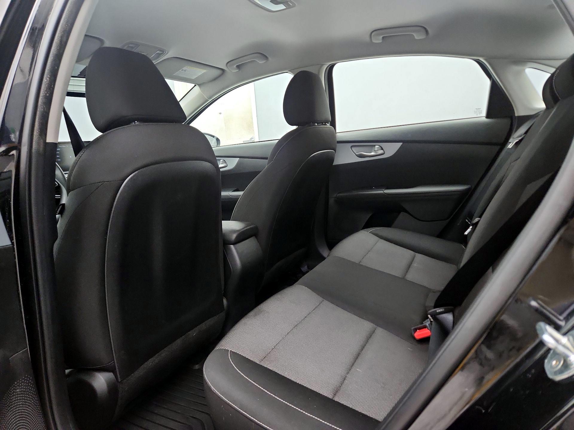 Thumbnail: 2023 Kia Forte - 19