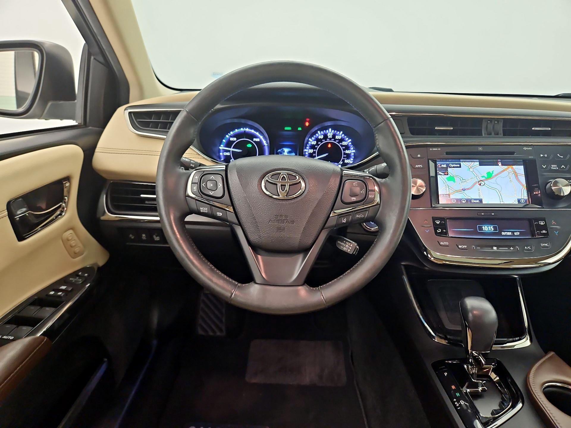 Thumbnail: 2016 Toyota Avalon - 10