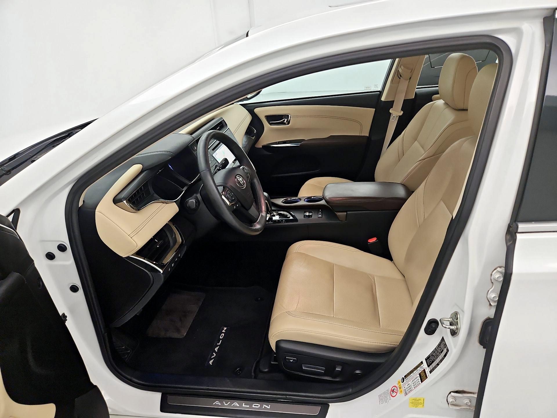 Thumbnail: 2016 Toyota Avalon - 11