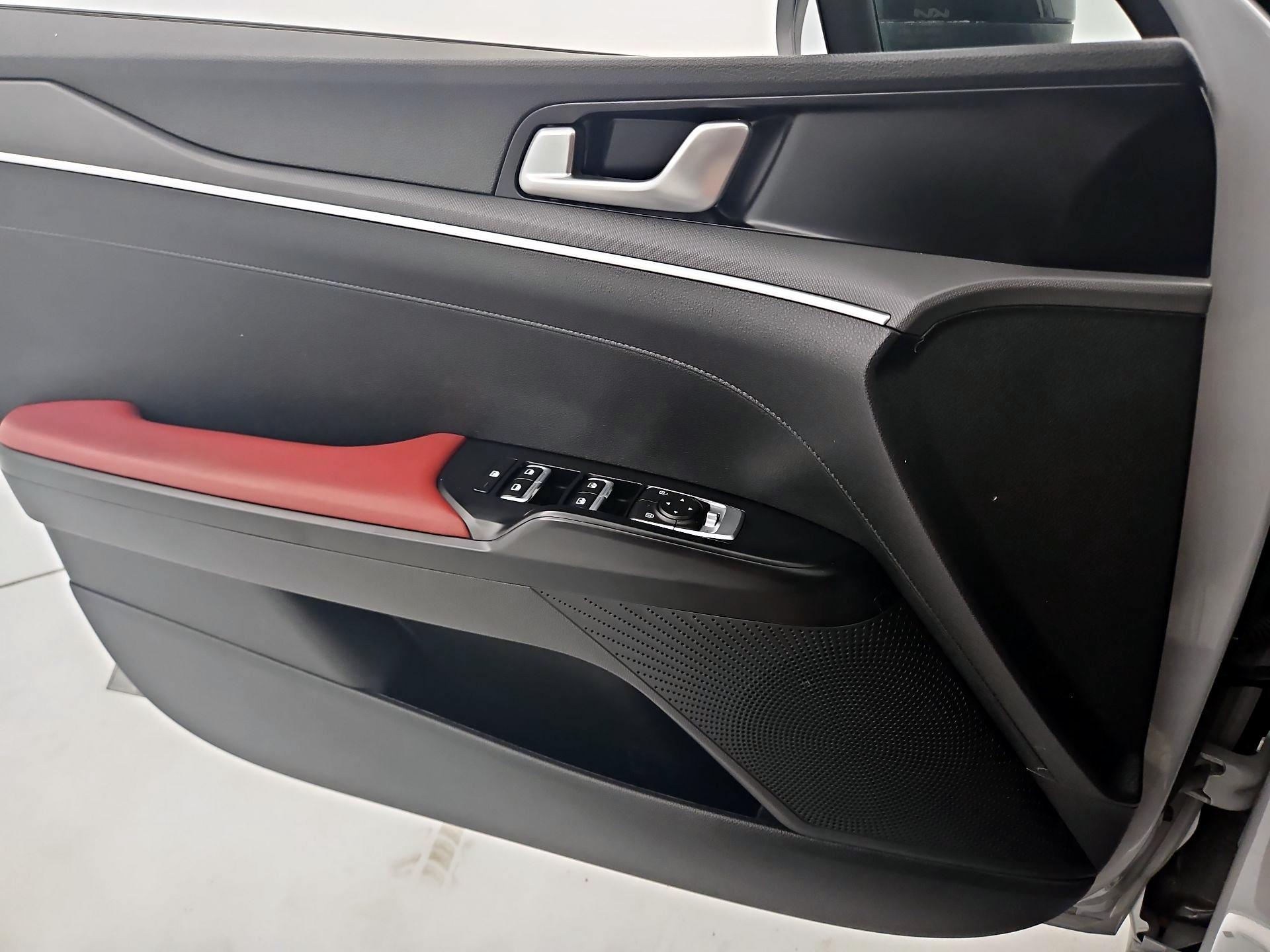 Thumbnail: 2023 Kia K5 - 12