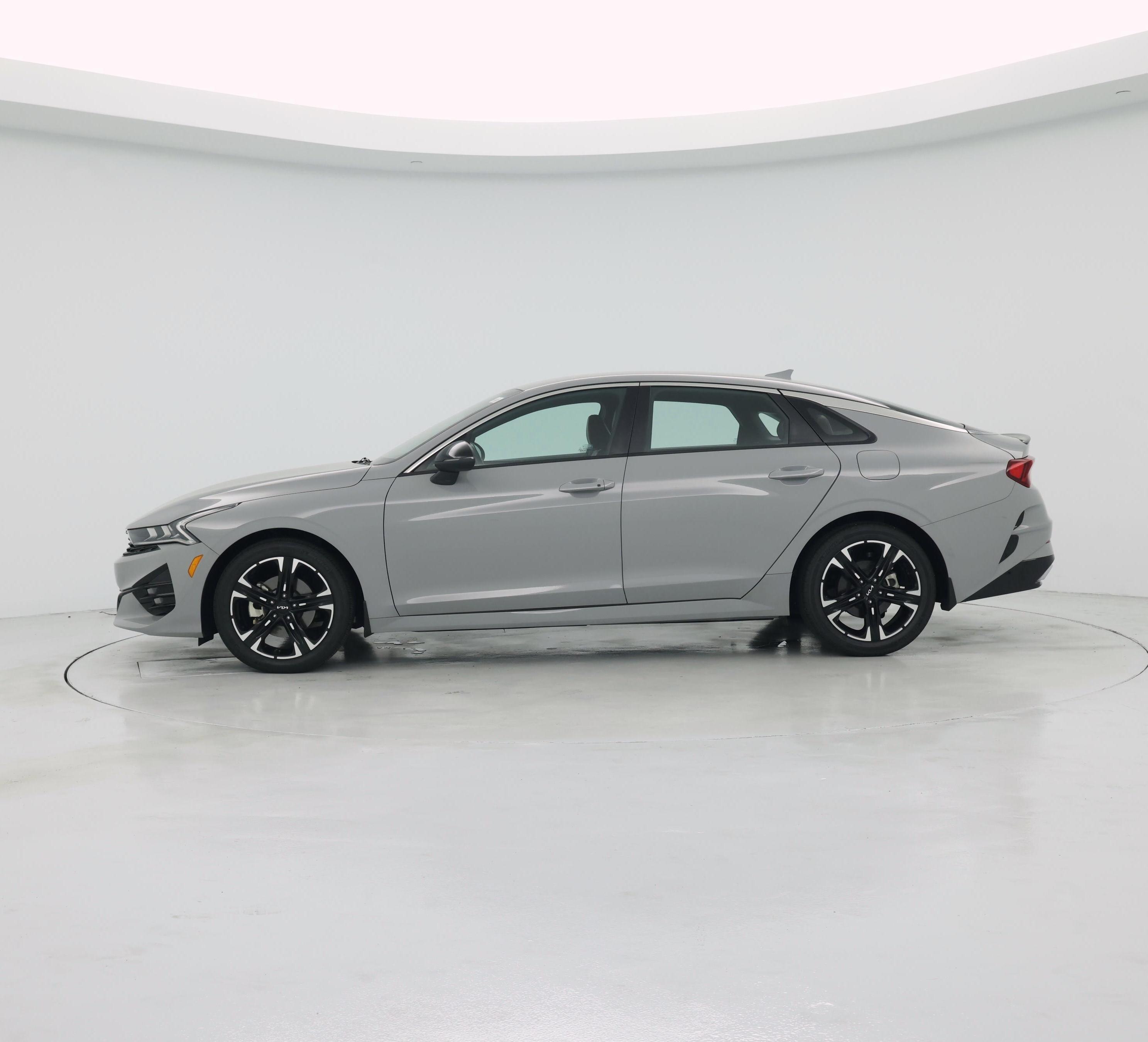 Thumbnail: 2023 Kia K5 - 3