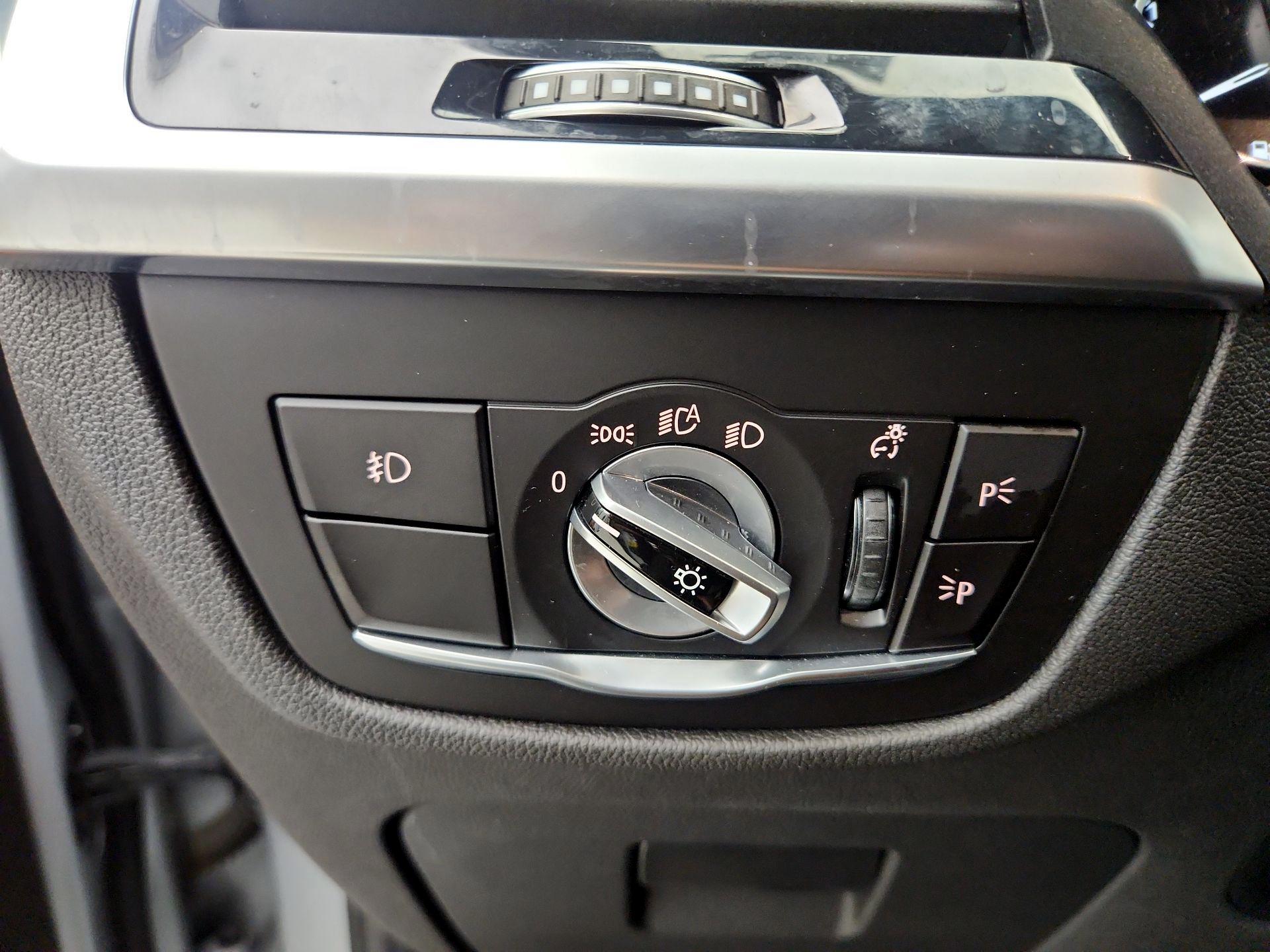 Thumbnail: 2020 BMW X3 - 13