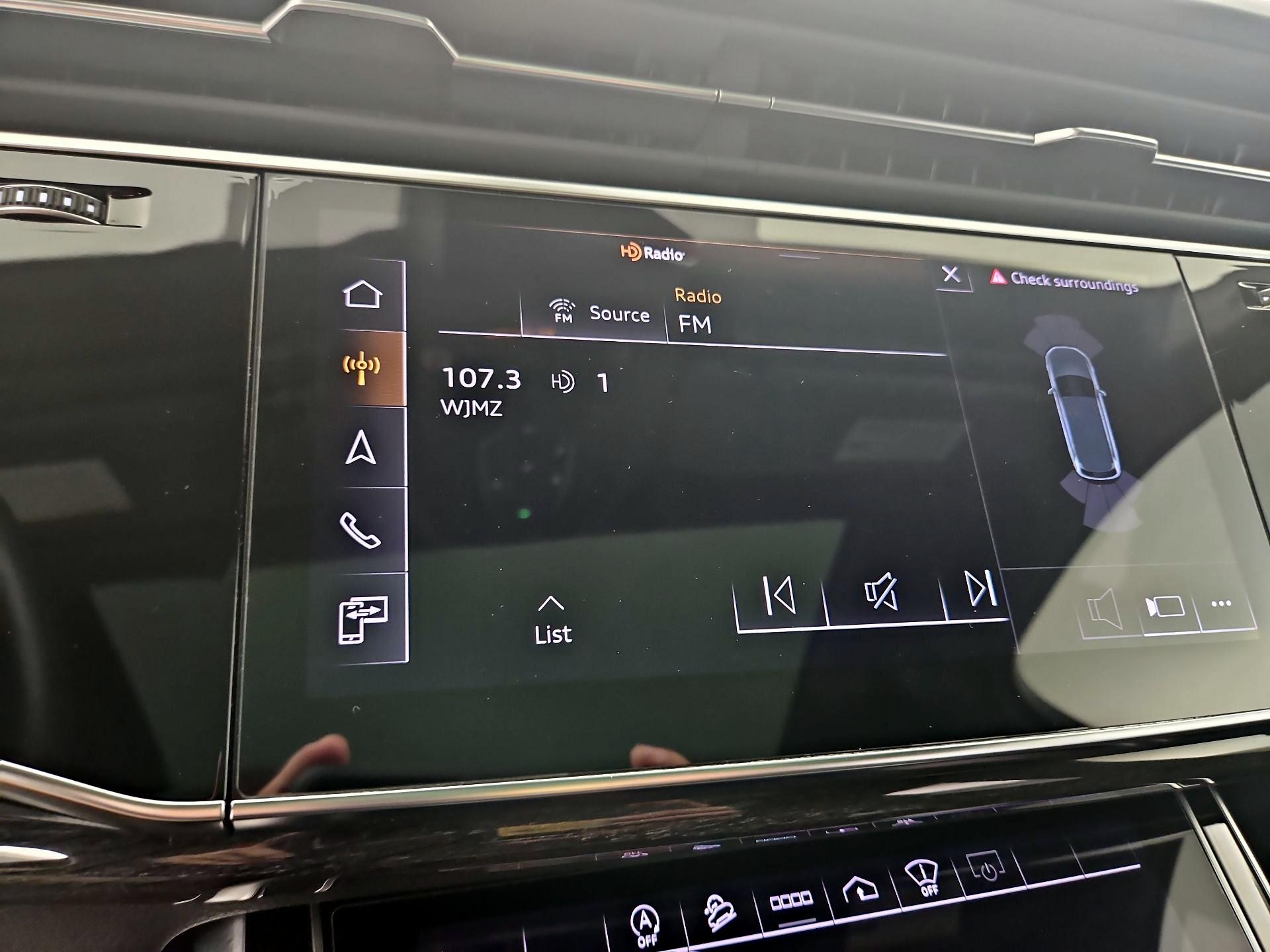 Thumbnail: 2022 Audi Q7 - 15
