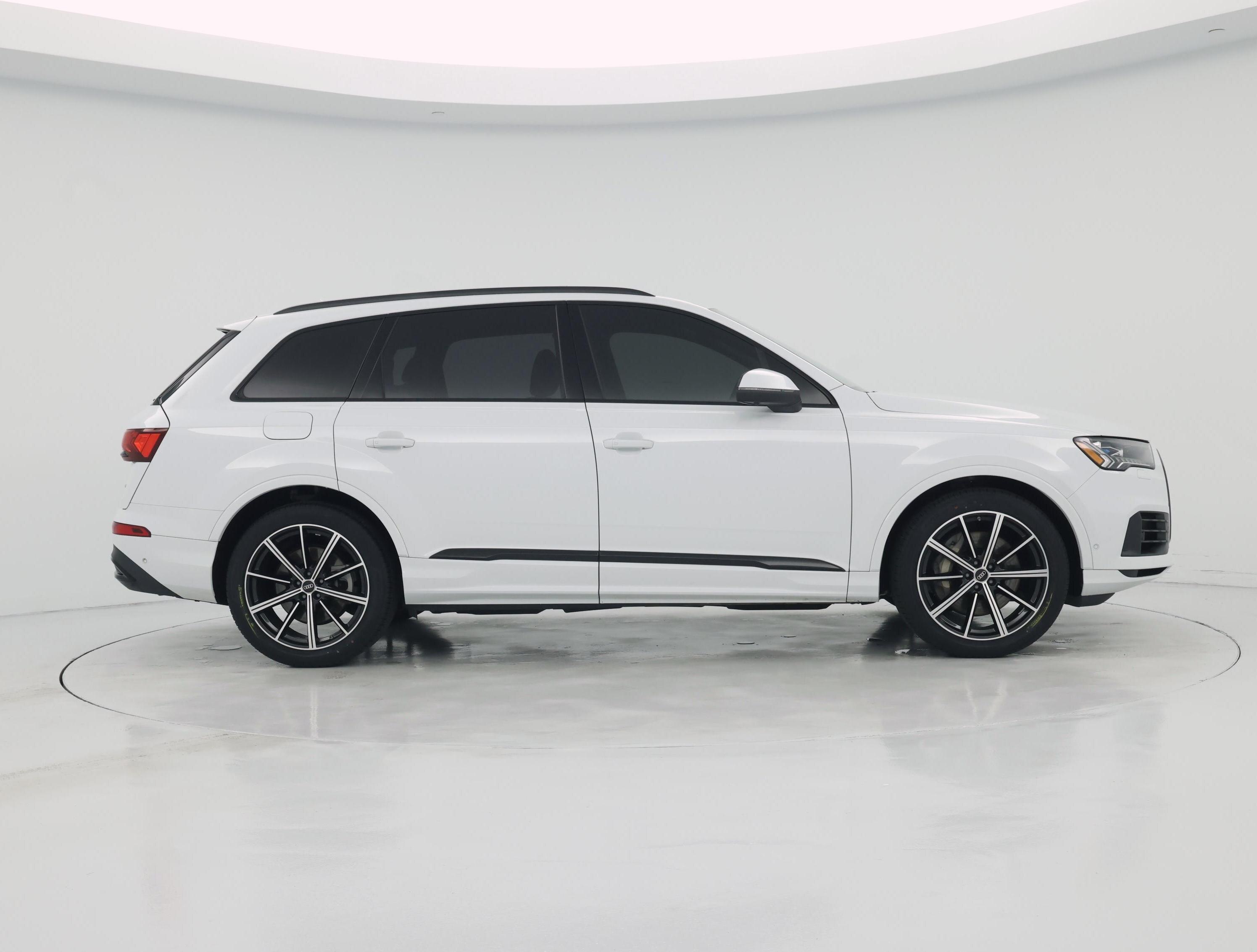 Thumbnail: 2022 Audi Q7 - 7