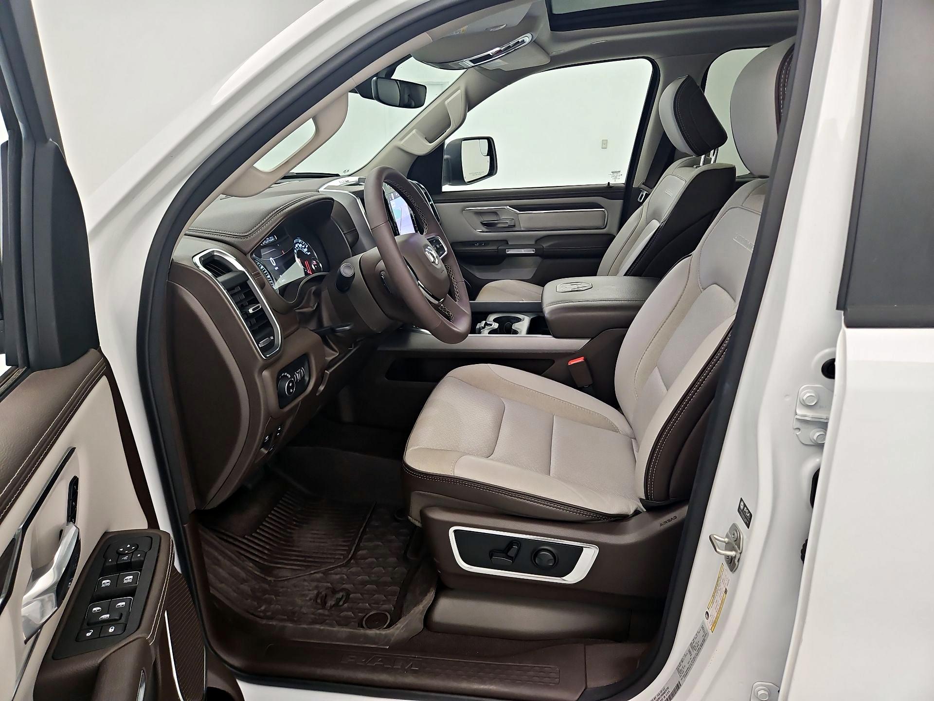 Thumbnail: 2025 RAM 1500 - 11