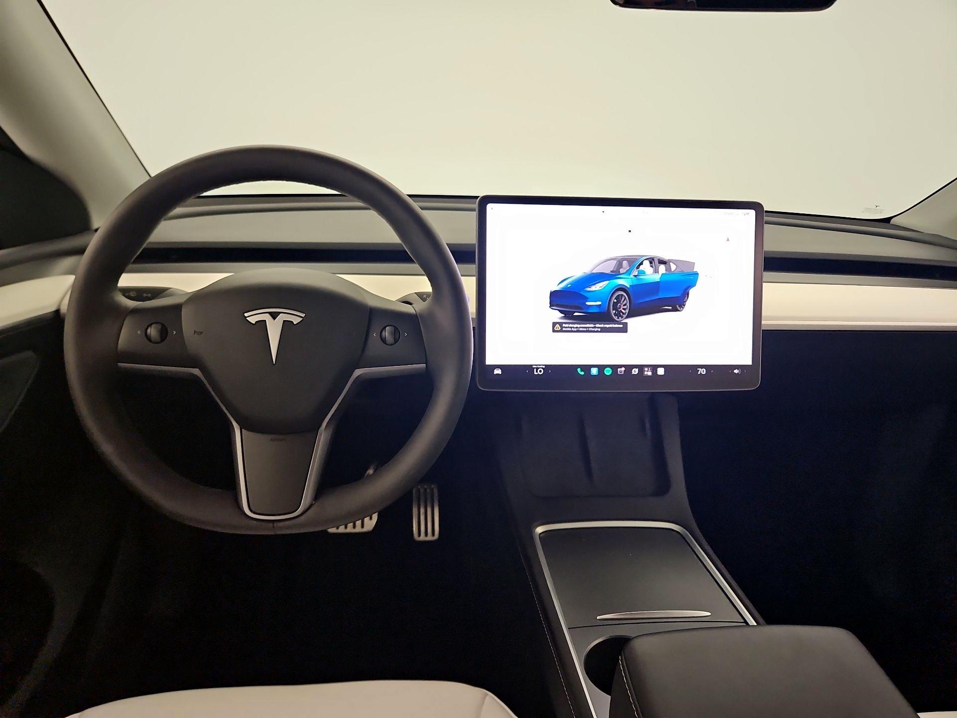 Thumbnail: 2023 Tesla Model Y - 9