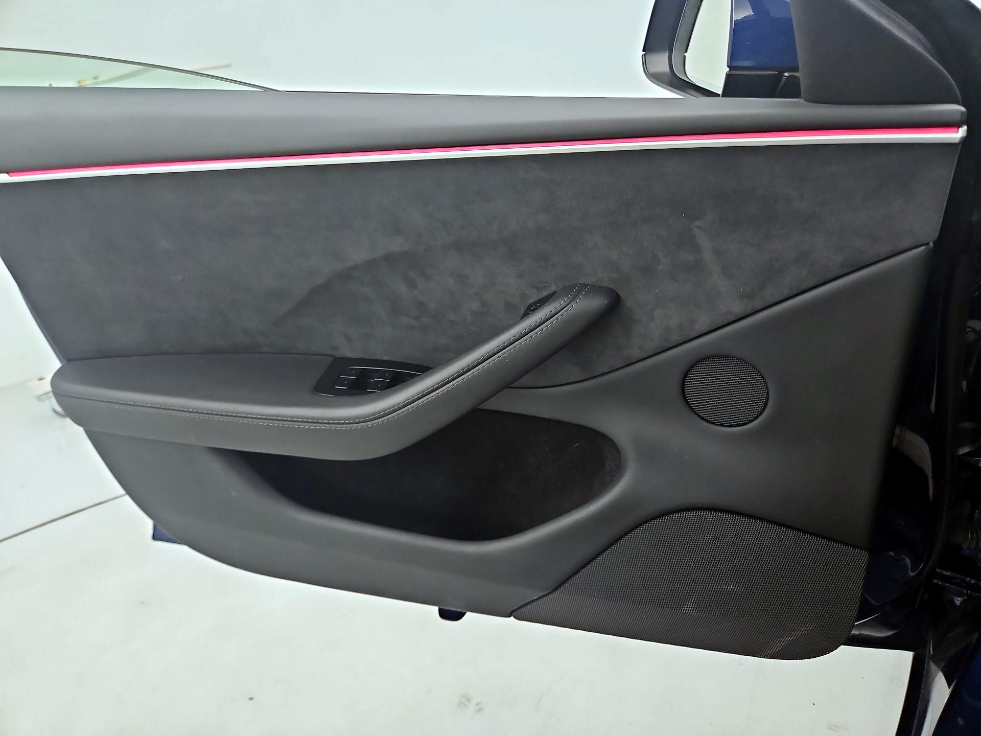 Thumbnail: 2025 Tesla Model 3 - 12
