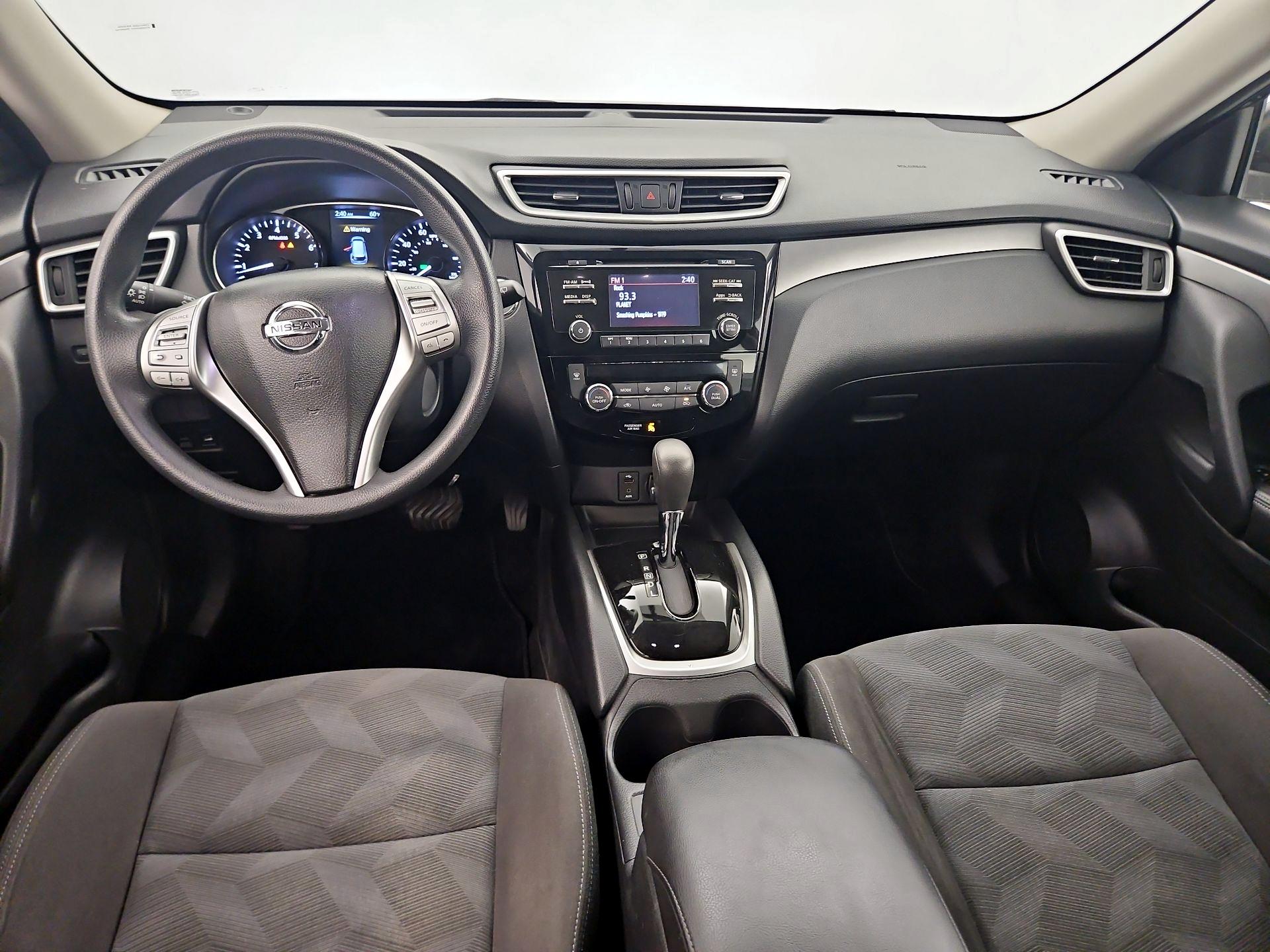 Thumbnail: 2016 Nissan Rogue - 9