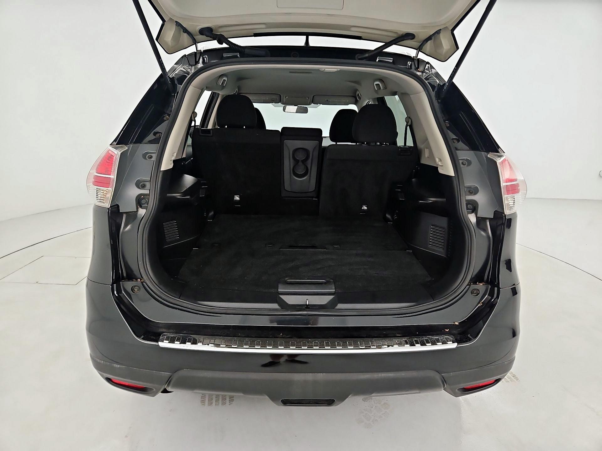 Thumbnail: 2016 Nissan Rogue - 20