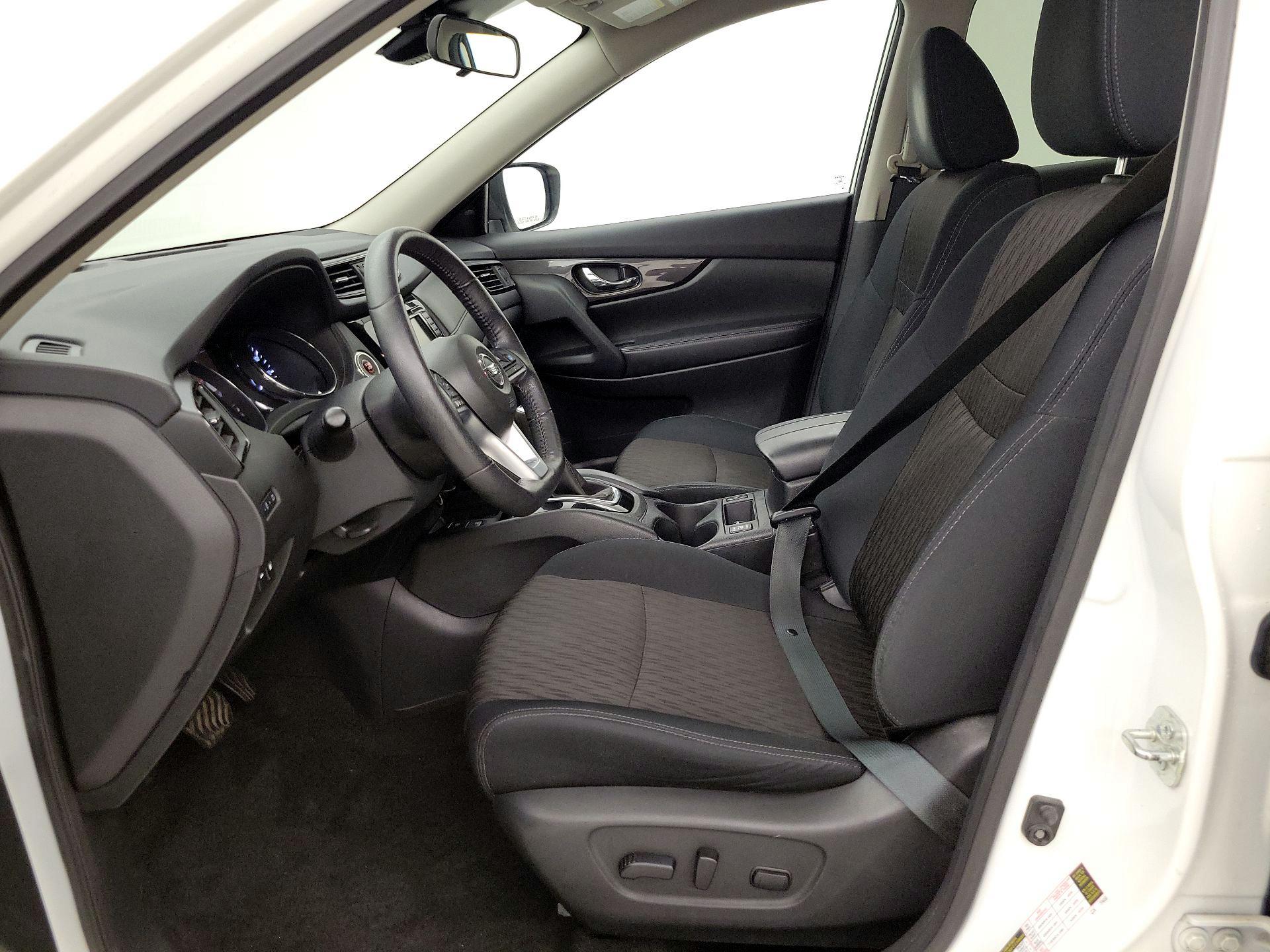 Thumbnail: 2019 Nissan Rogue - 11