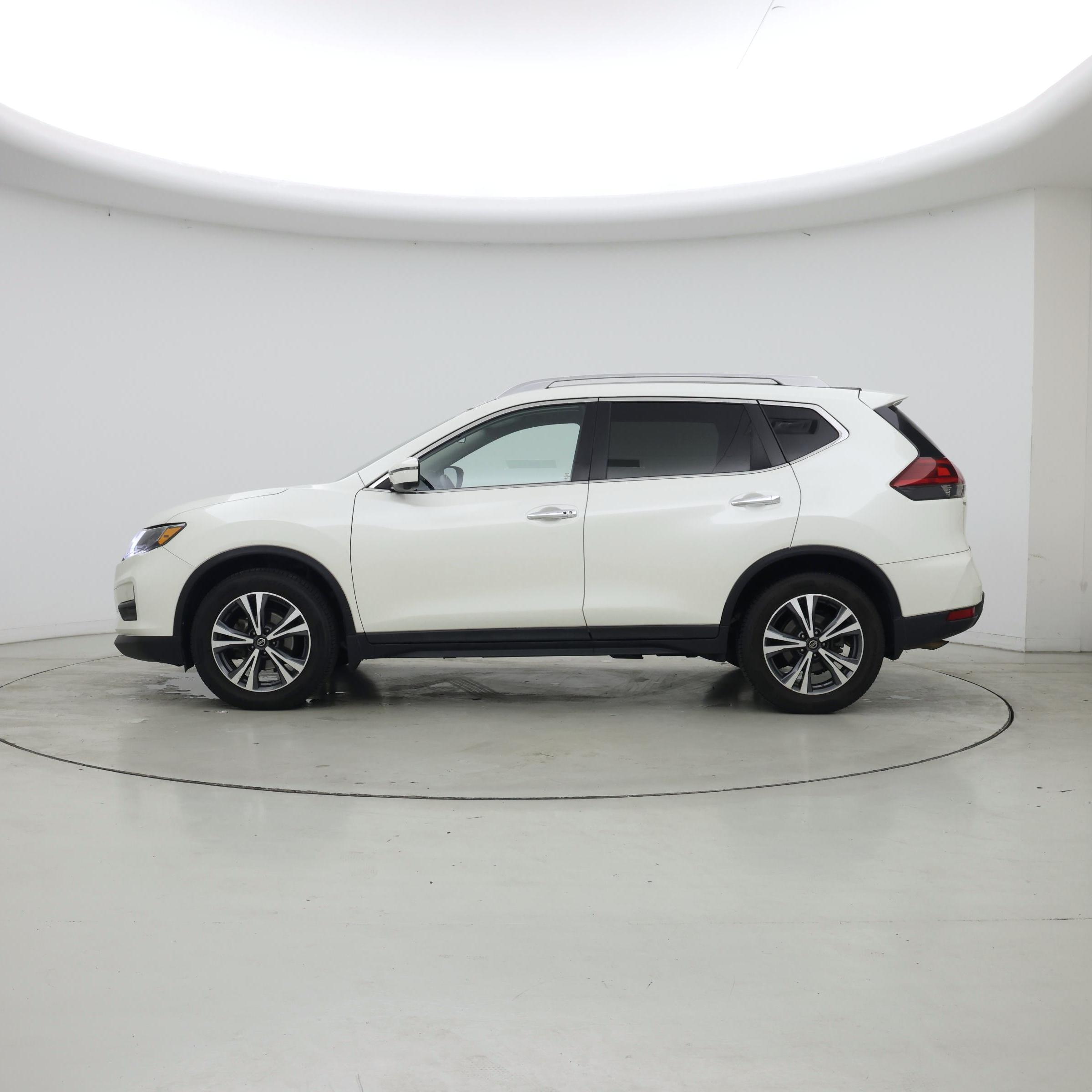 Thumbnail: 2019 Nissan Rogue - 3