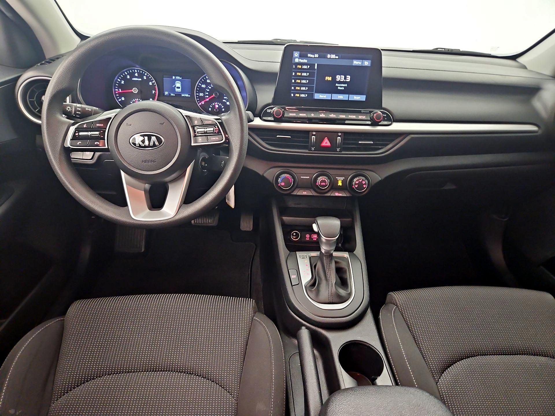 Thumbnail: 2020 Kia Forte - 9