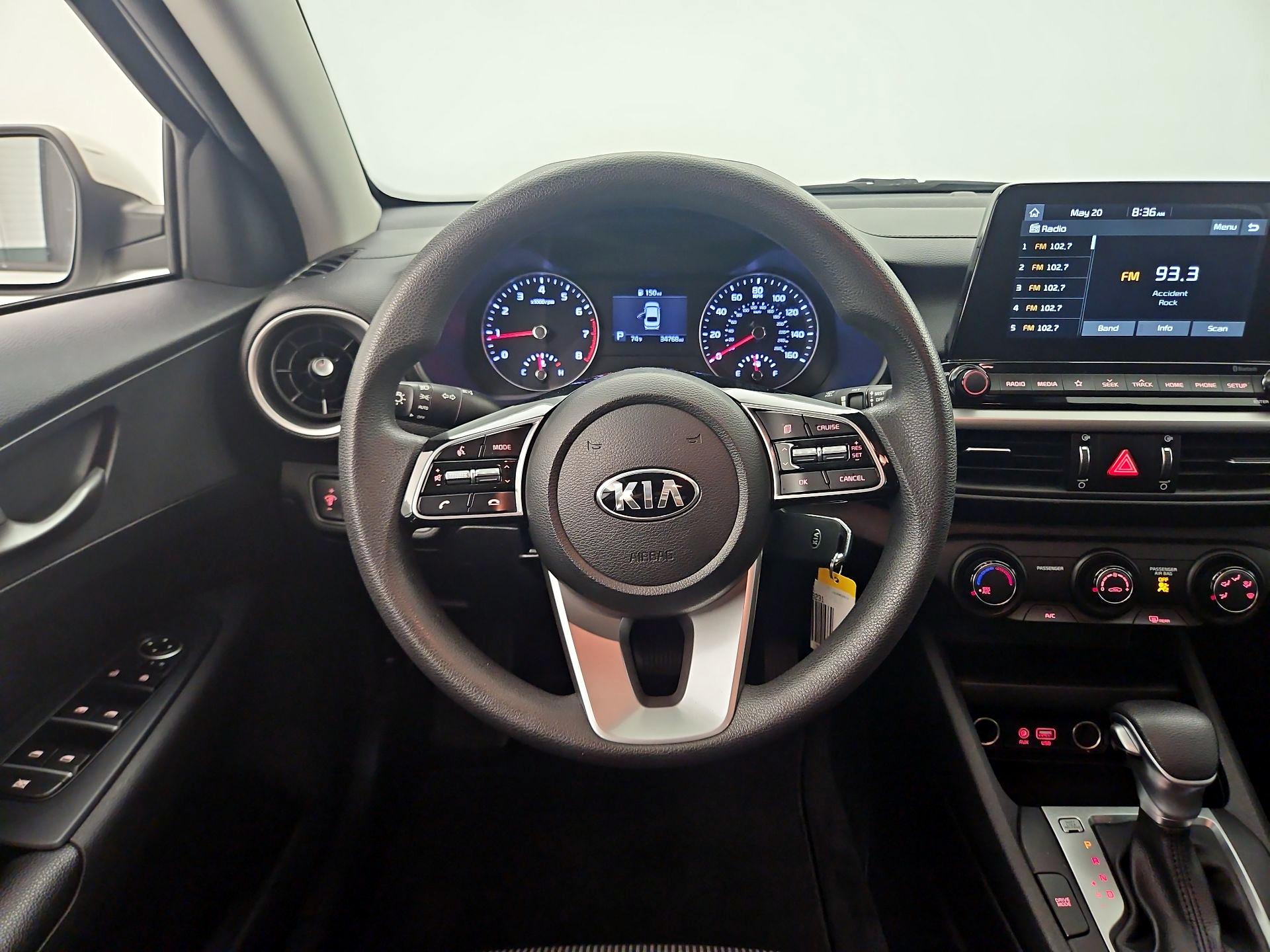 Thumbnail: 2020 Kia Forte - 10