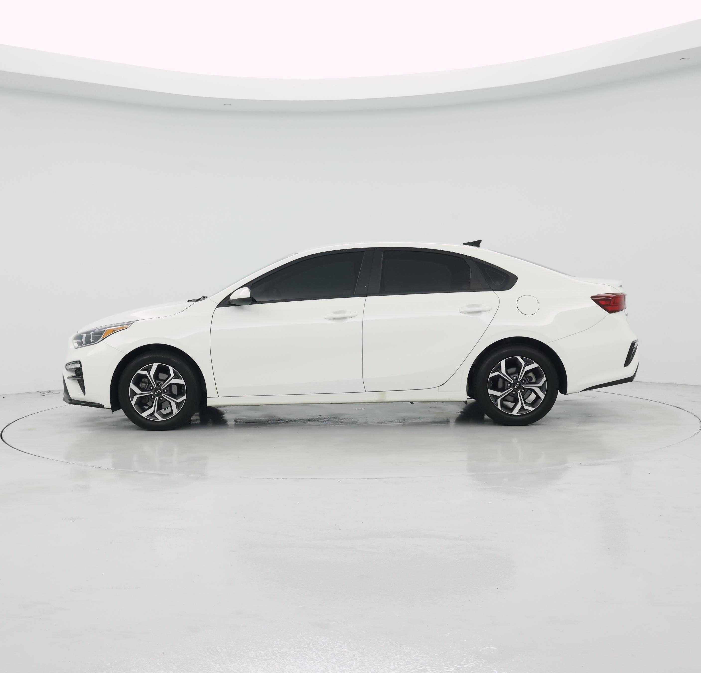 Thumbnail: 2020 Kia Forte - 3