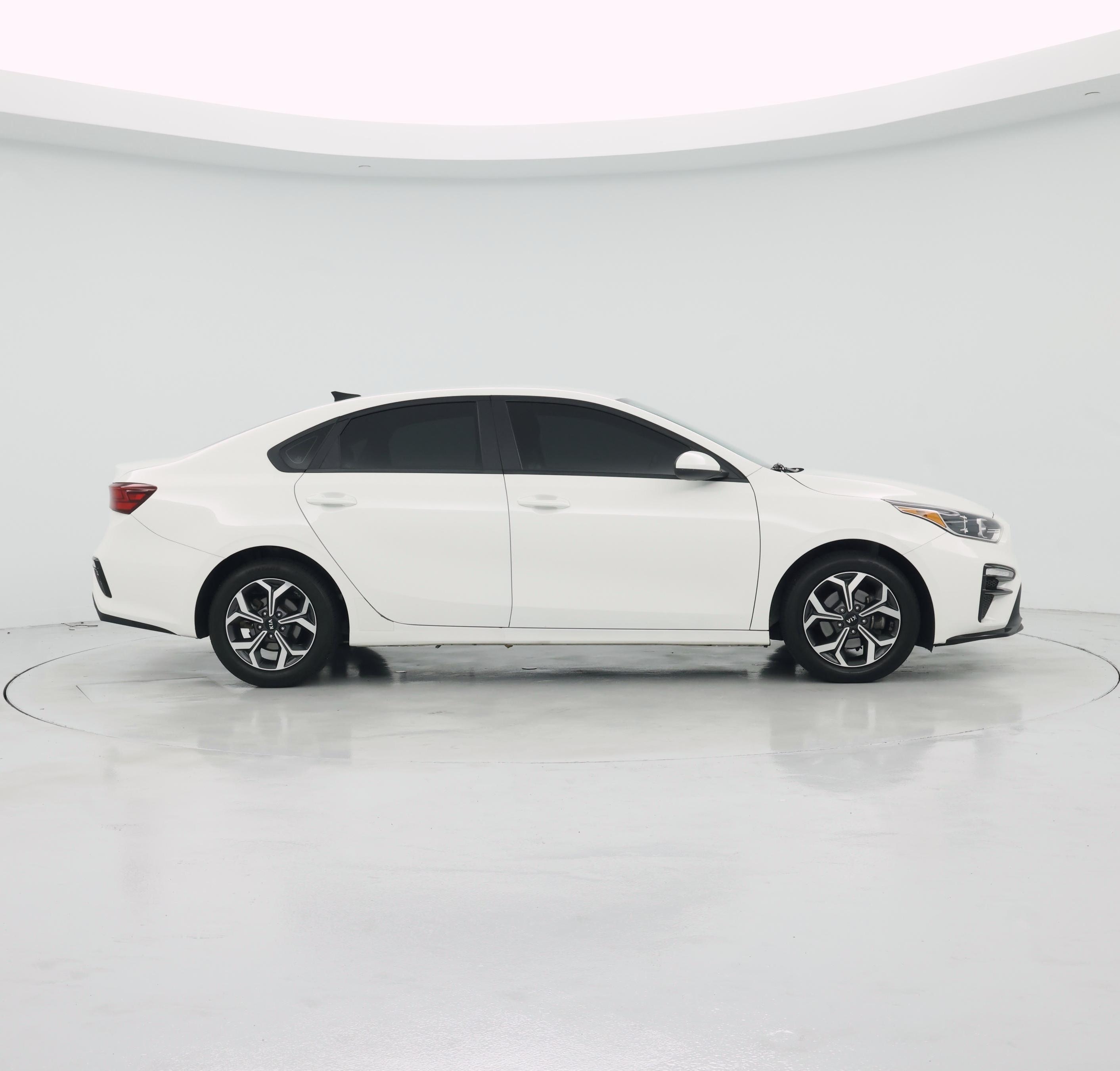 Thumbnail: 2020 Kia Forte - 7