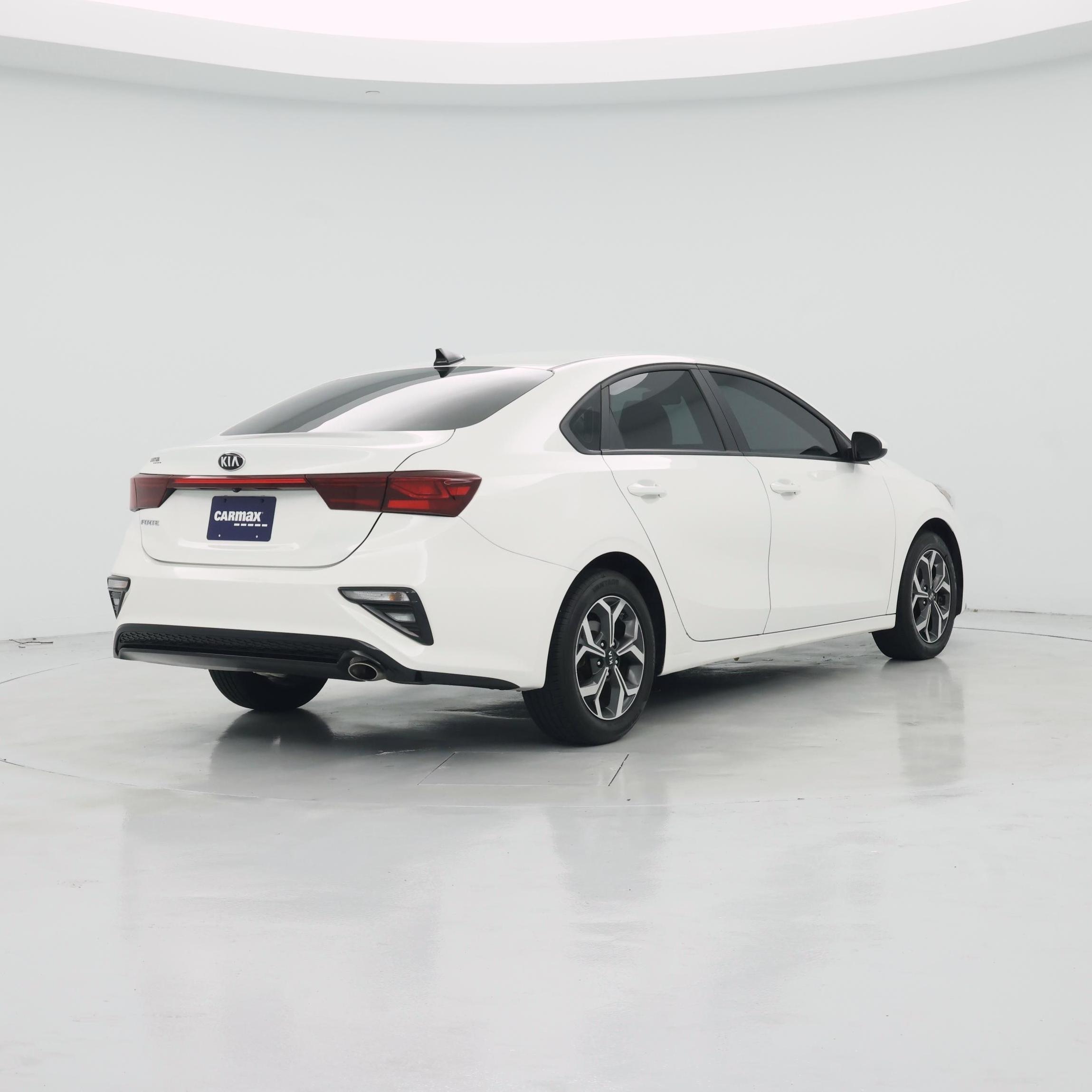 Thumbnail: 2020 Kia Forte - 8