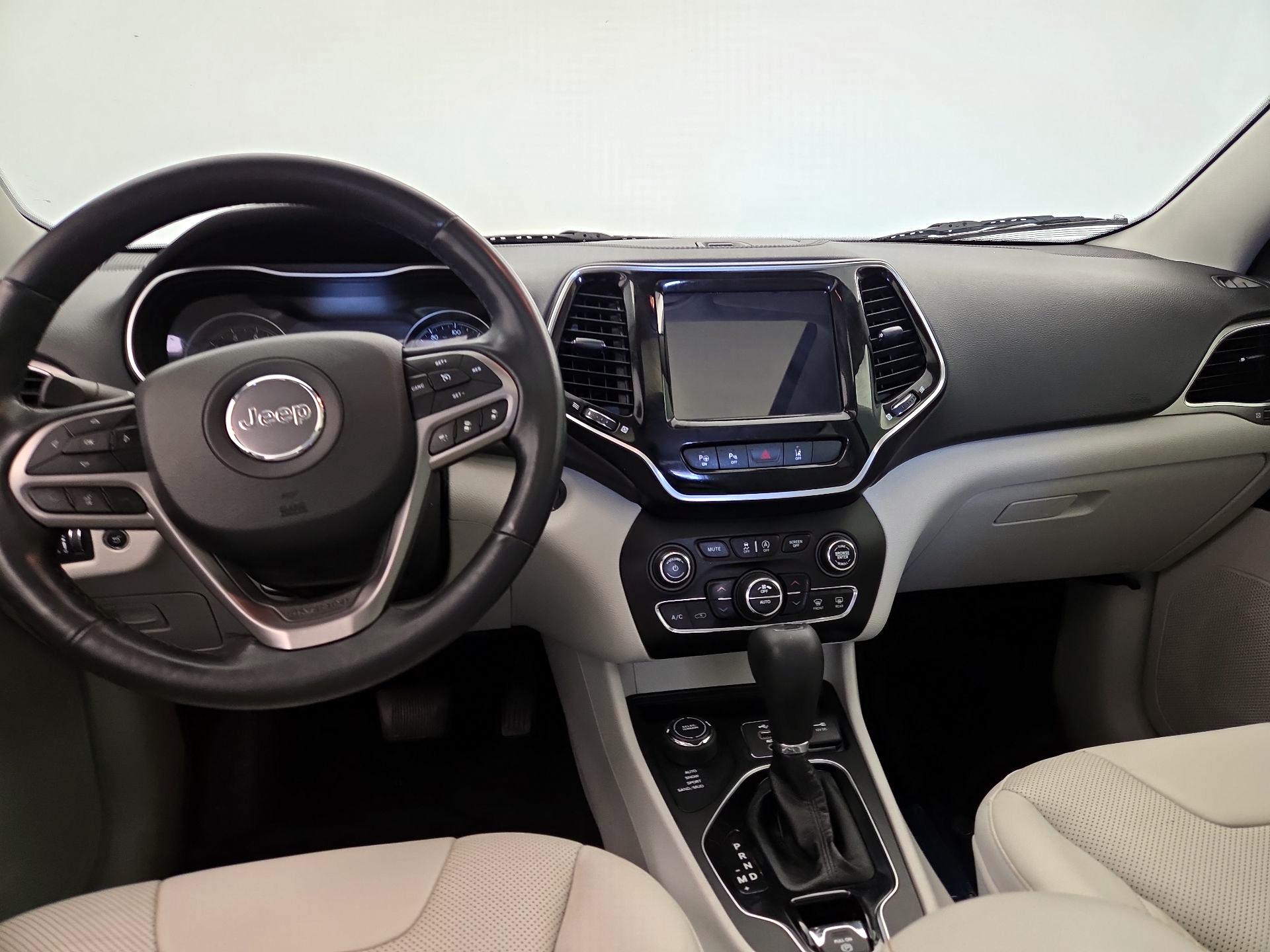 Thumbnail: 2021 Jeep Cherokee - 9