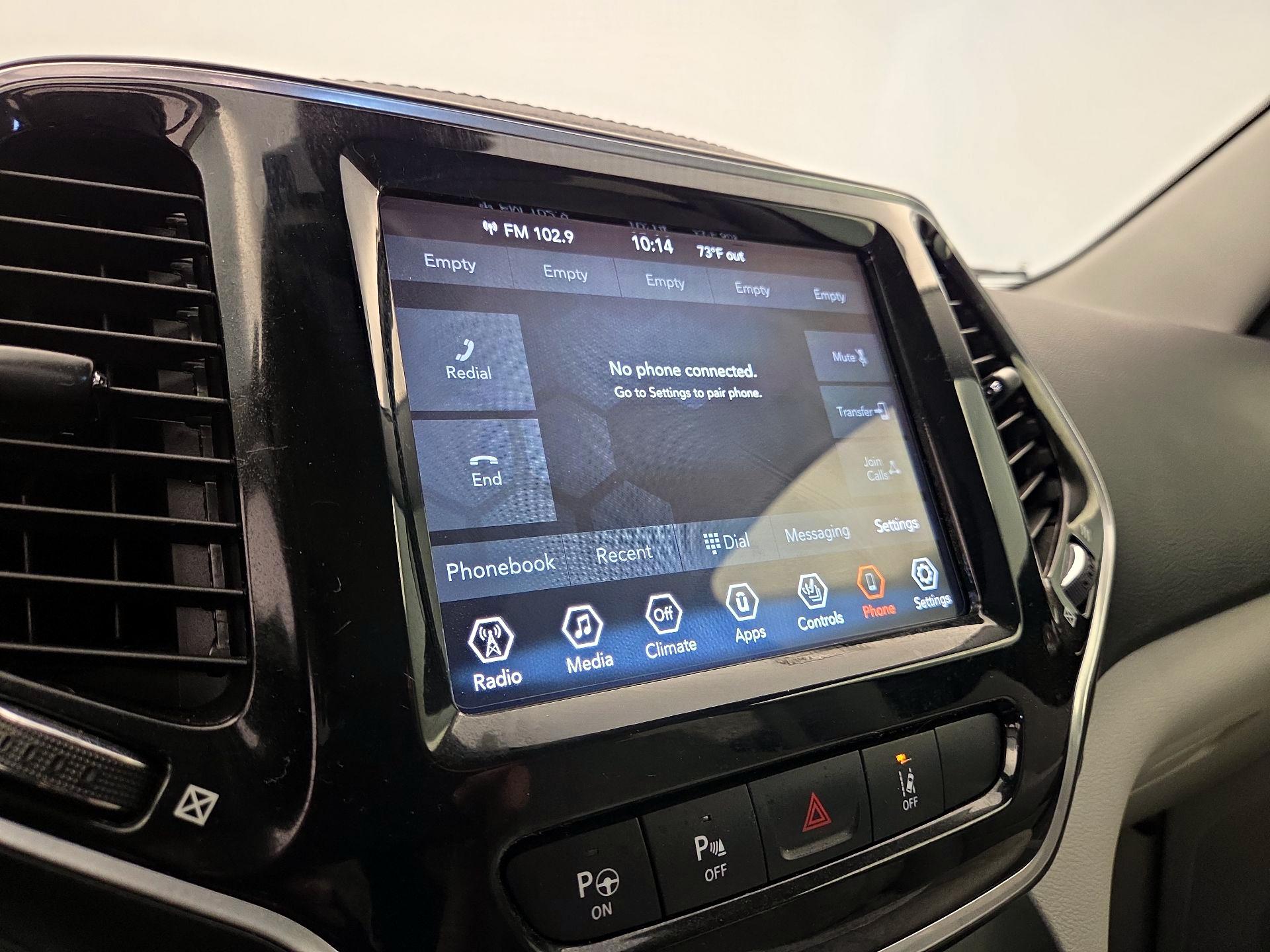 Thumbnail: 2021 Jeep Cherokee - 15