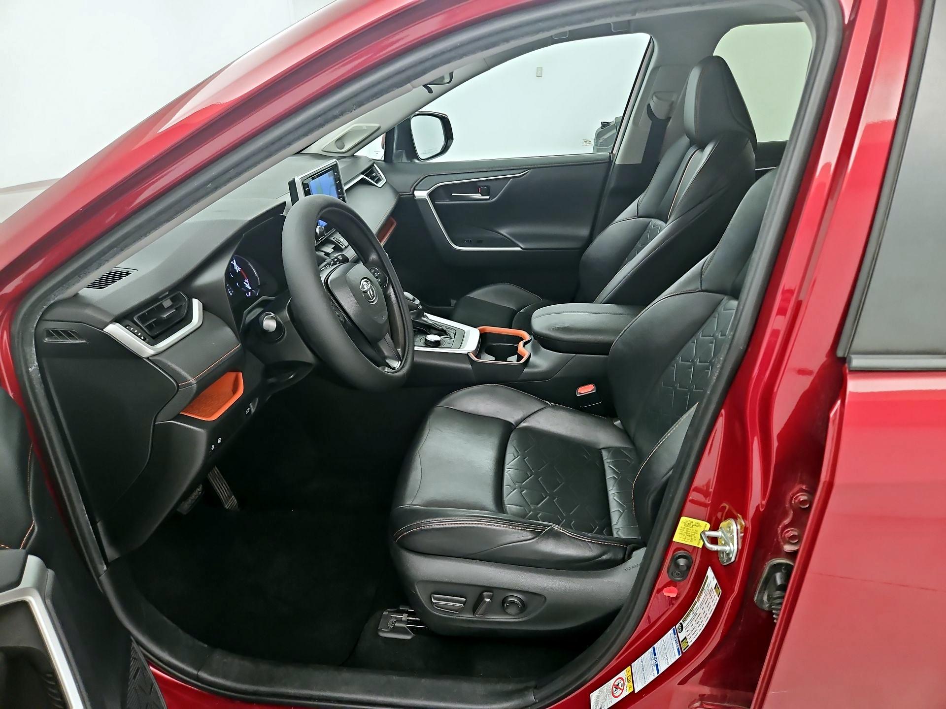 Thumbnail: 2019 Toyota RAV4 - 11