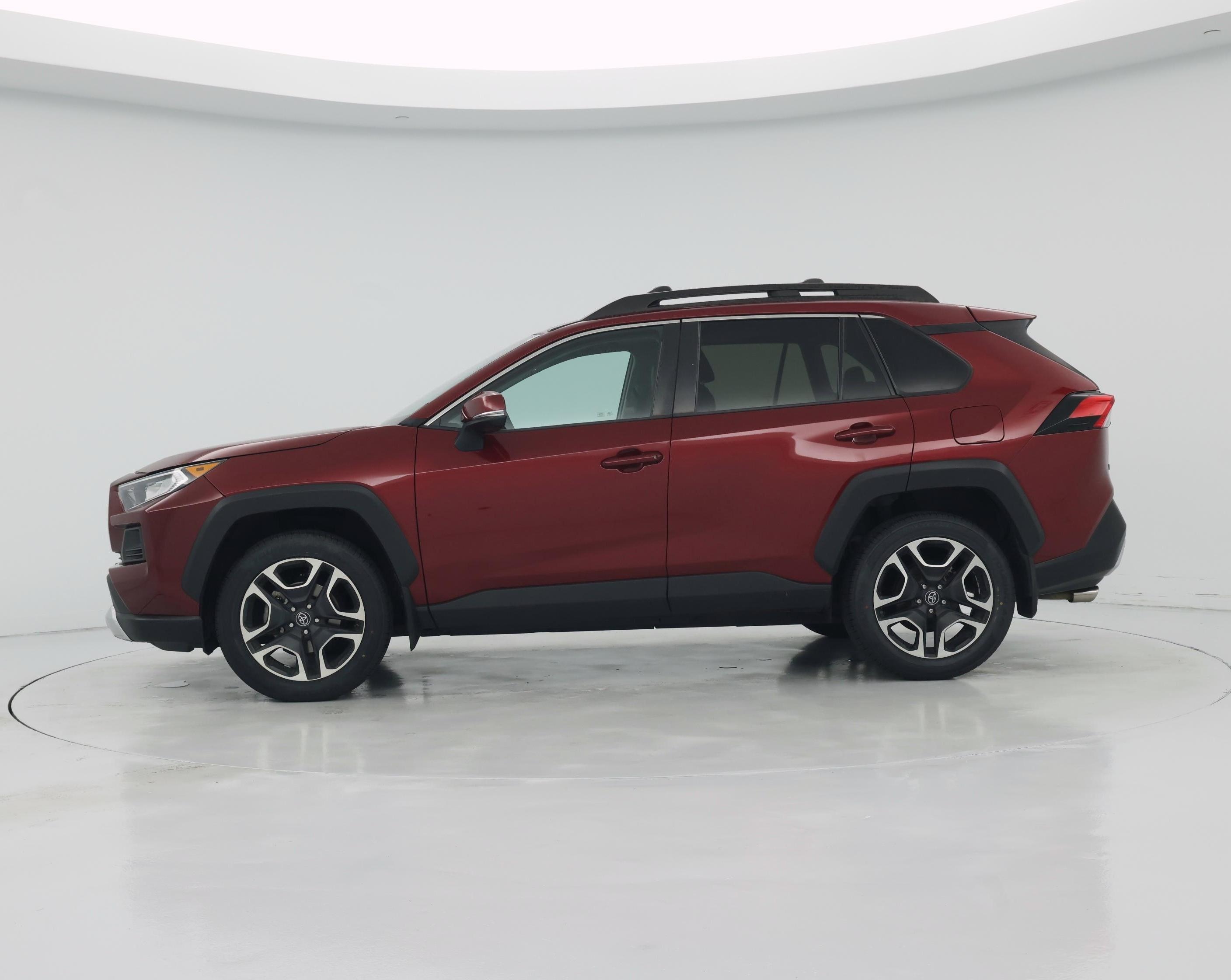 Thumbnail: 2019 Toyota RAV4 - 3