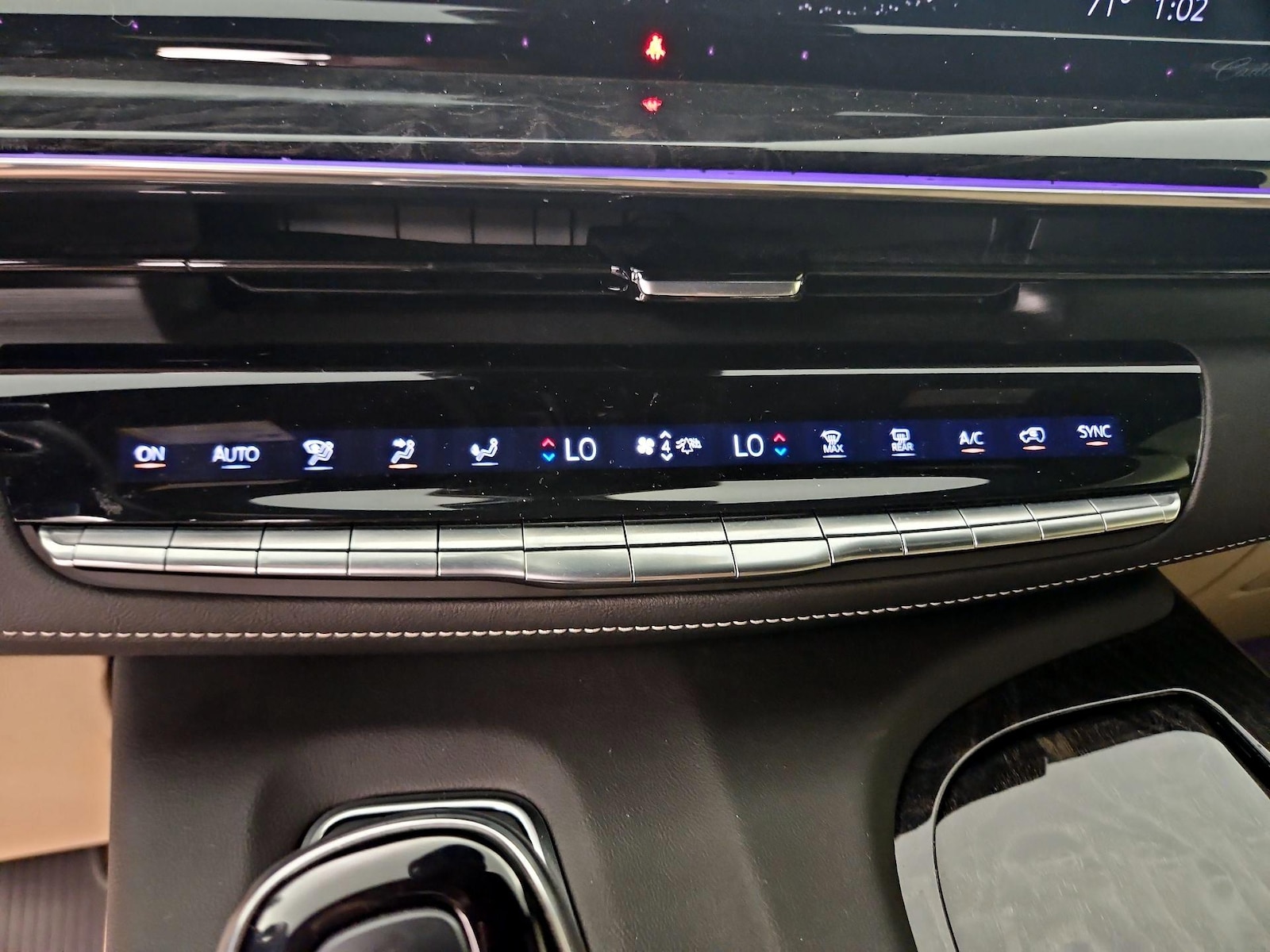 2021 Cadillac Escalade Premium Luxury - Photo 18